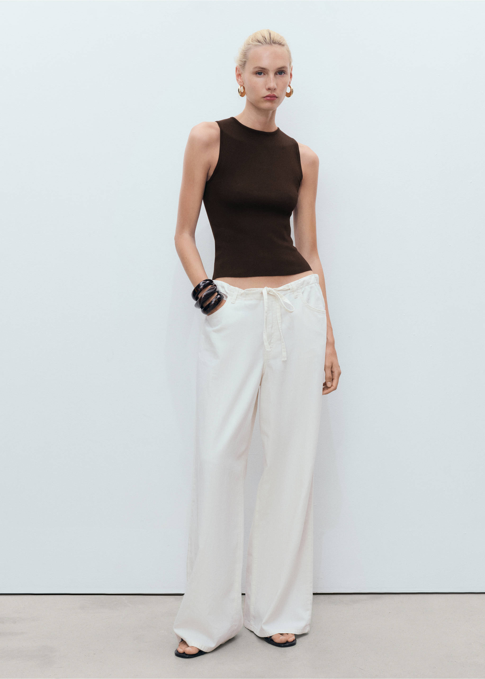 Fine-knit top - General plane, Chocolate. Ref: 17061177-00.