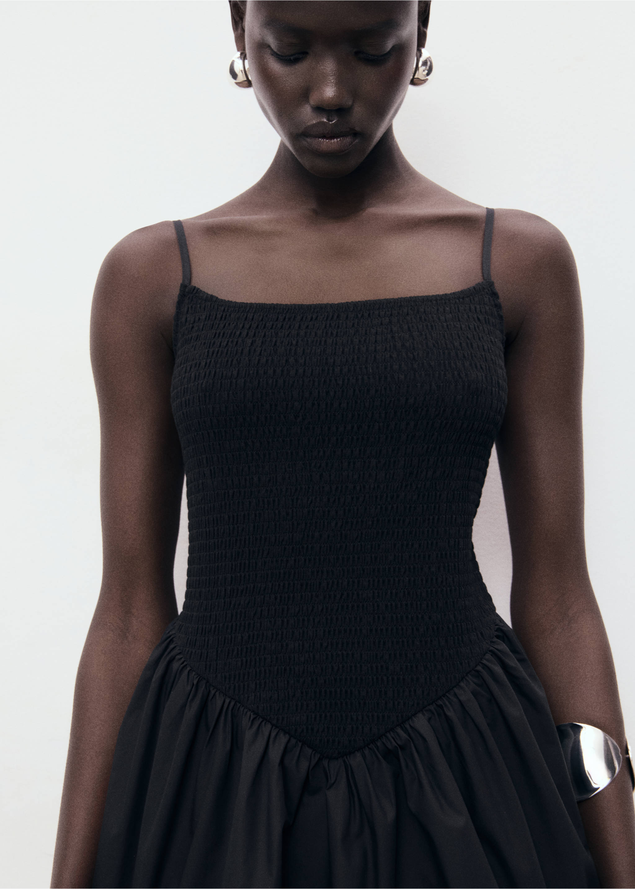 Combined gathered dress - Details of the article 3, Black. Ref: 17061178-00.