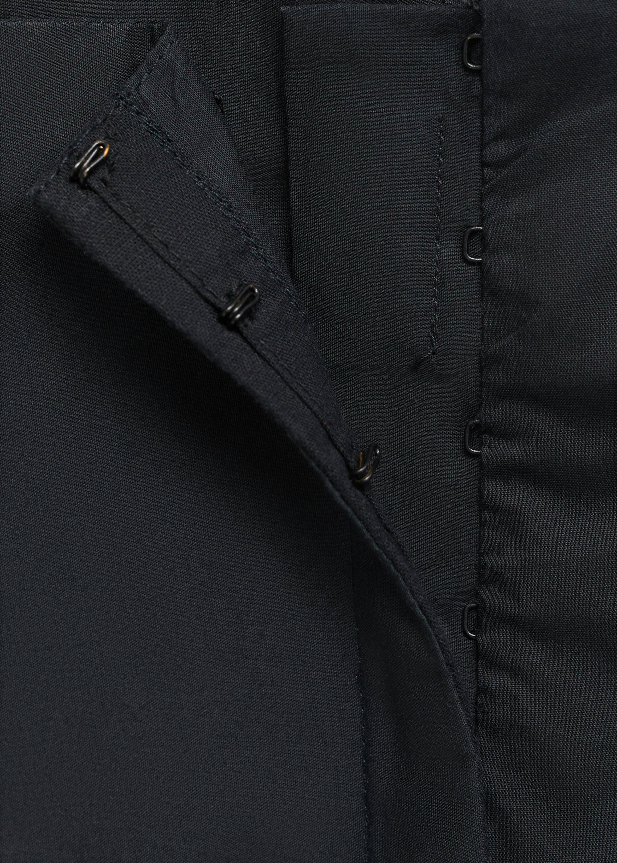 Geborduurde crop top - Detail van het artikel 8