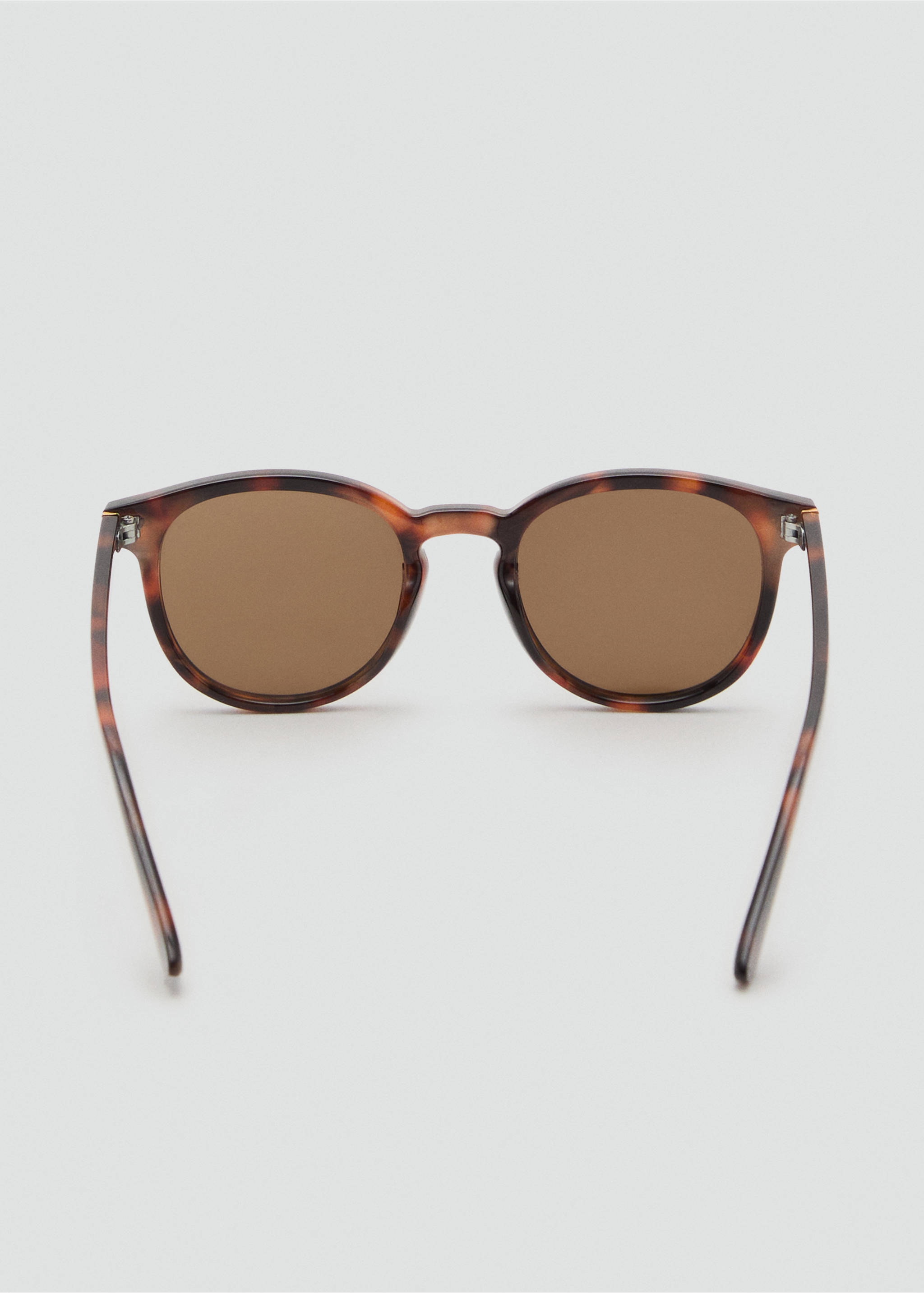 Sonnenbrille mit rundem Gestell - Detail des Artikels 1, Schokolade. Ref: 17061194-00.