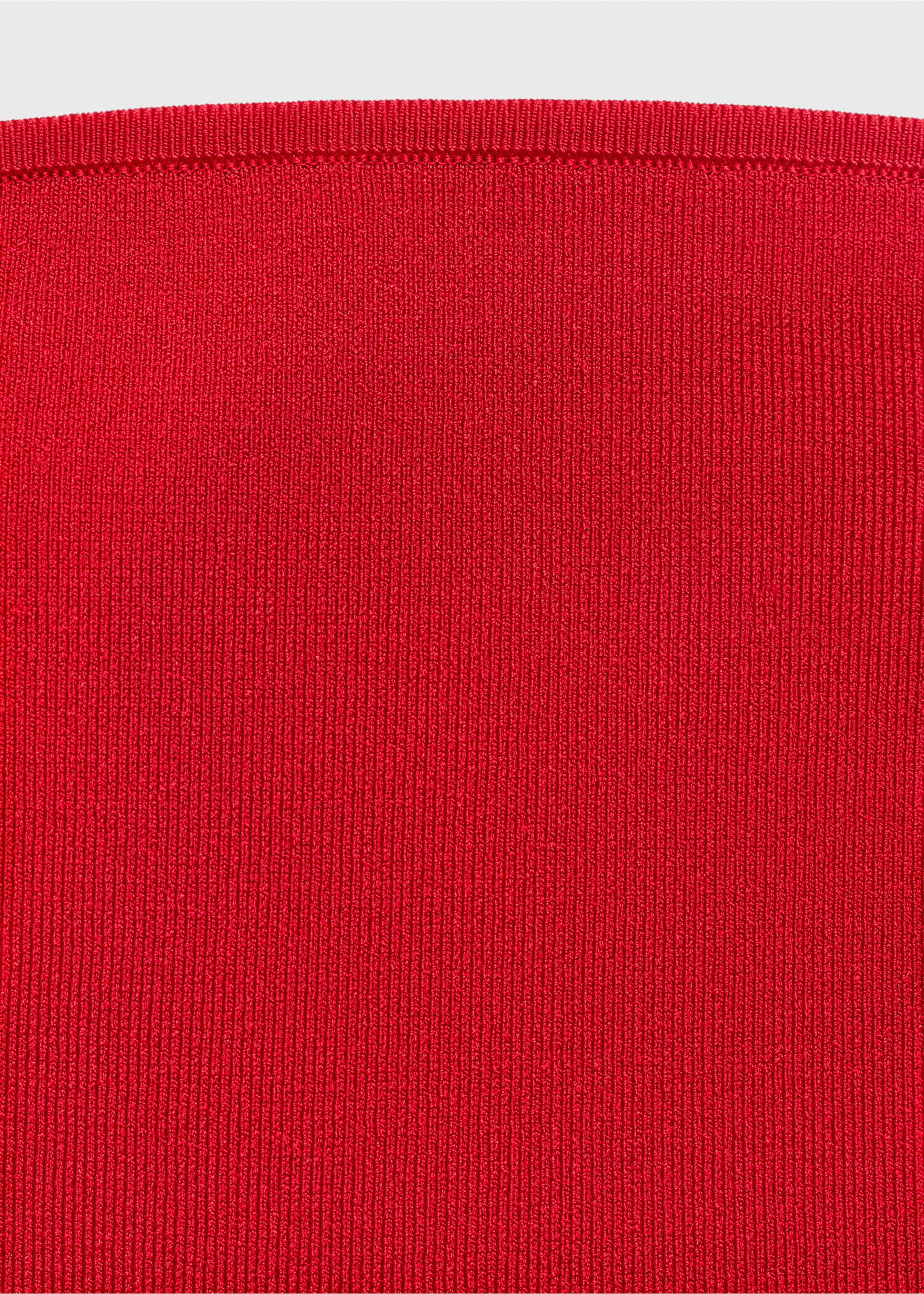 Strapless fitted top - Details of the article 8, Red. Ref: 17061195-00.