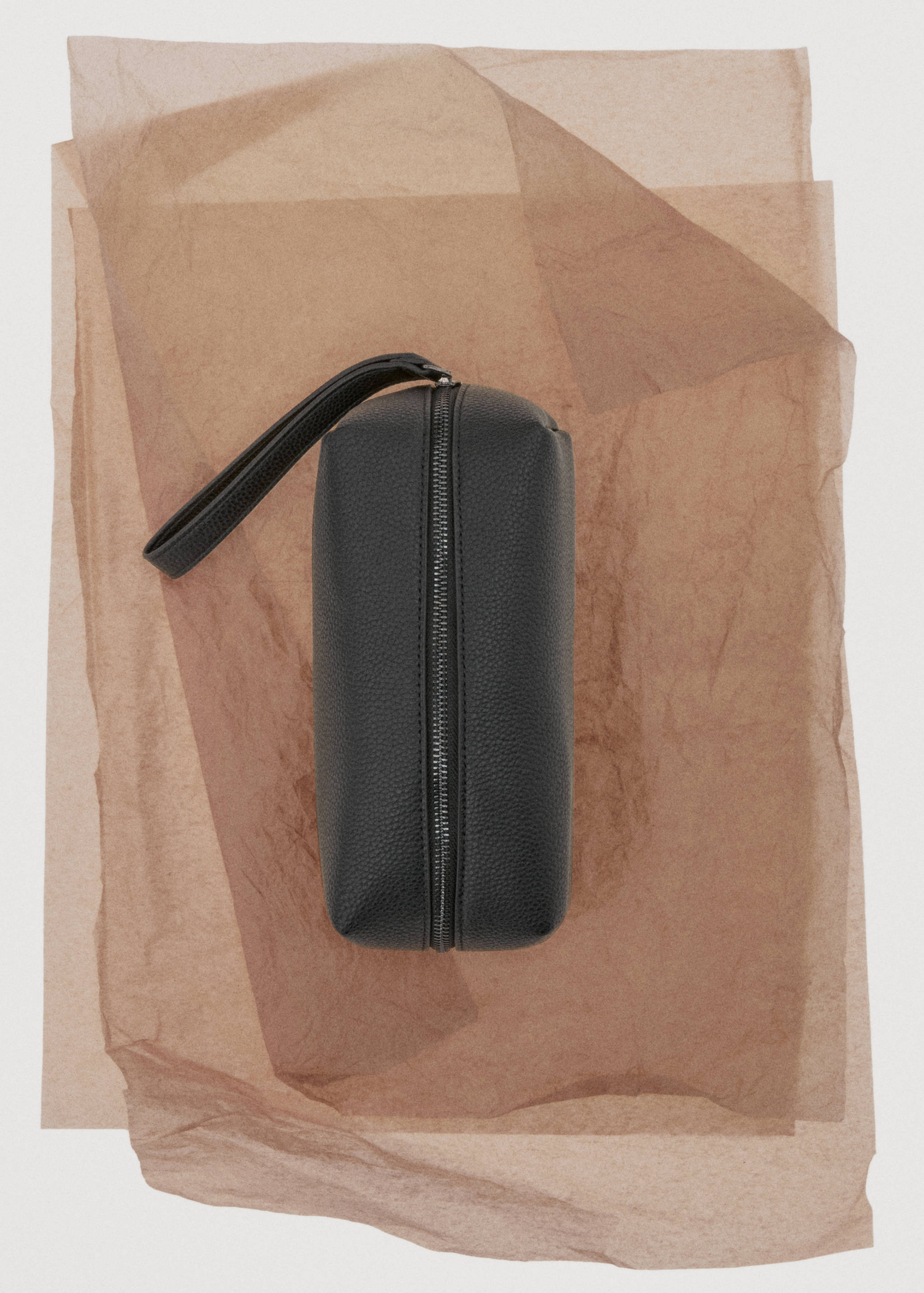 Genarbte Kosmetiktasche mit Kontrasthenkel - Detail des Artikels 9