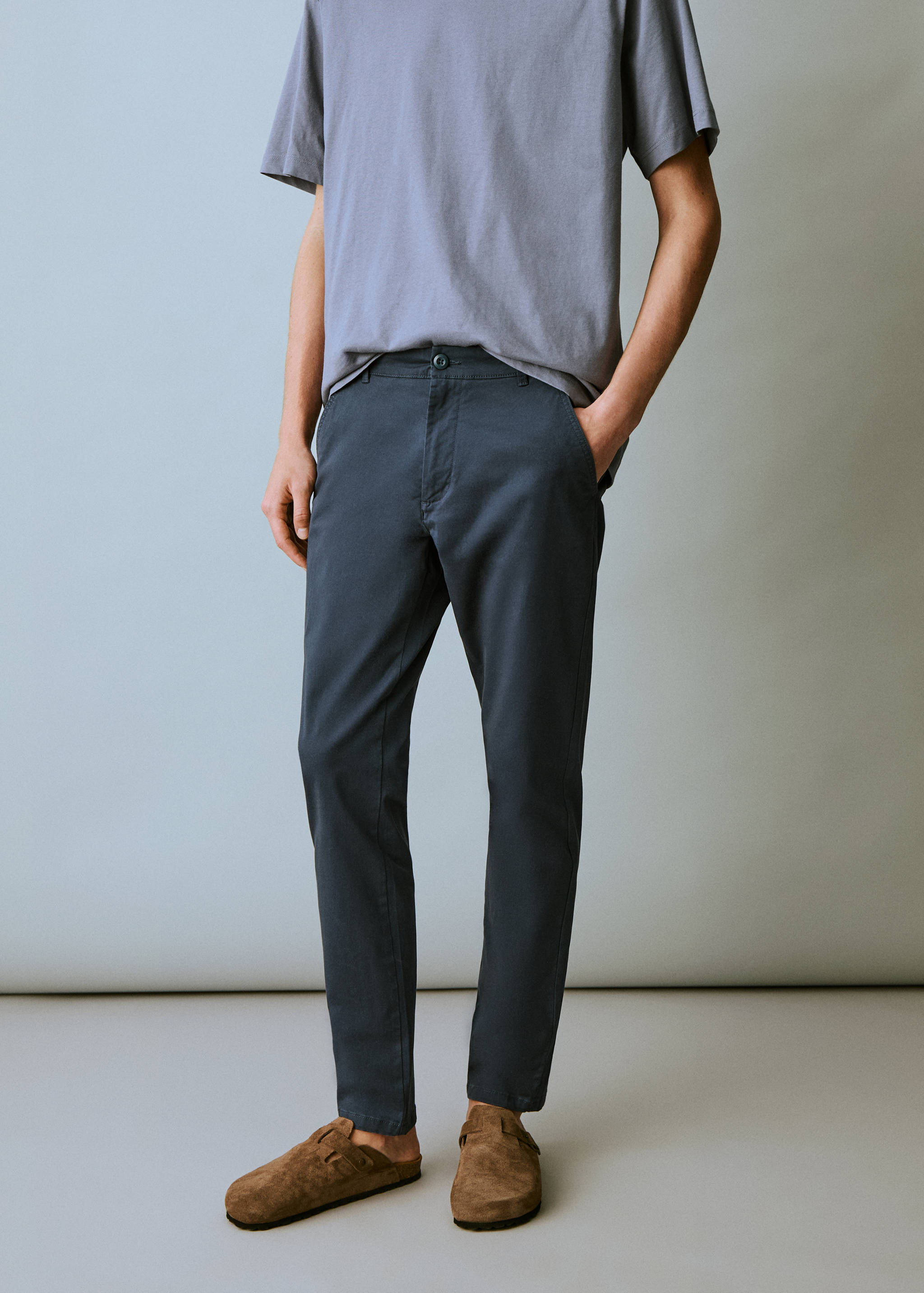Stretchy chinos - Medium plane
