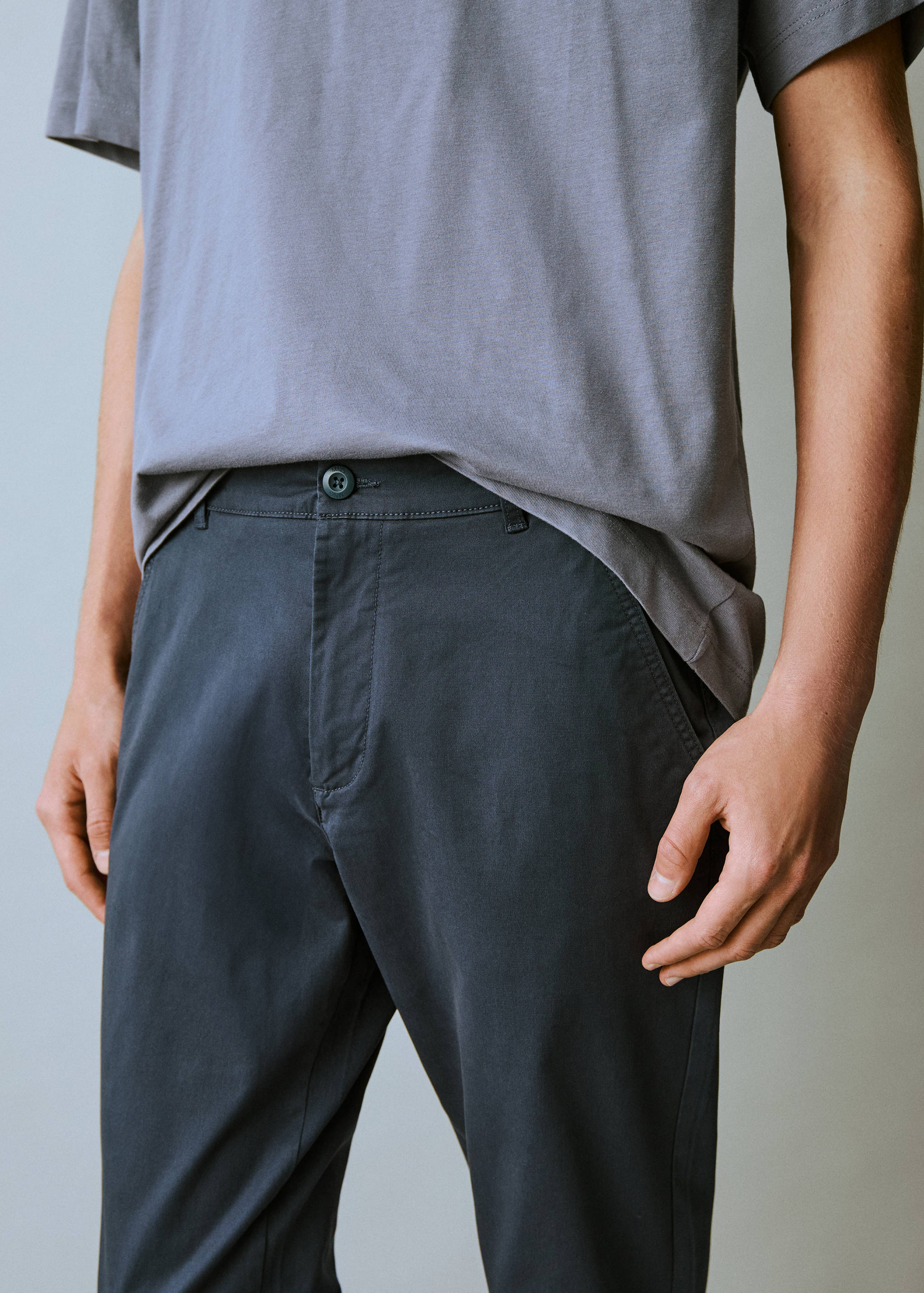 Stretchy chinos - Details of the article 1