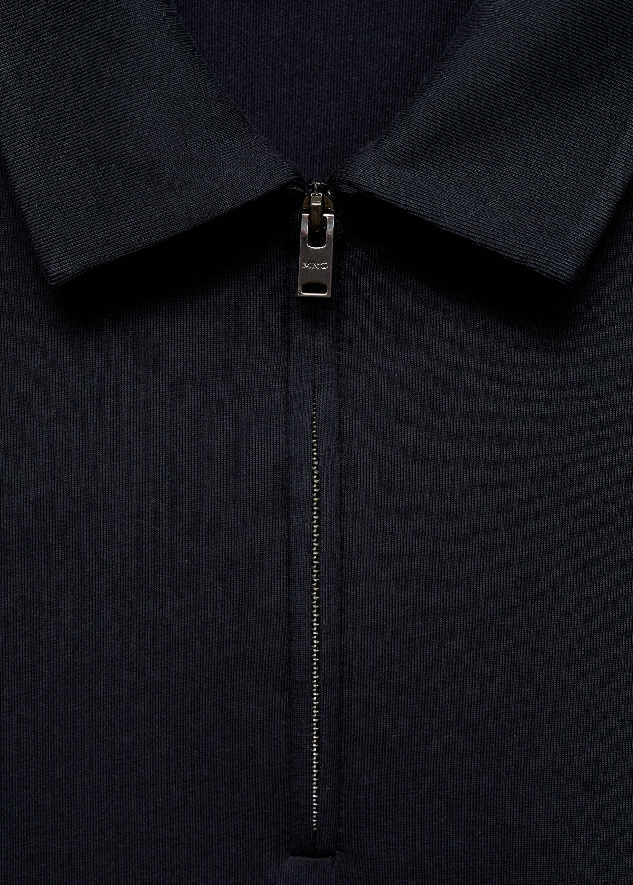 Polo col zippé - Détail de l'article 8