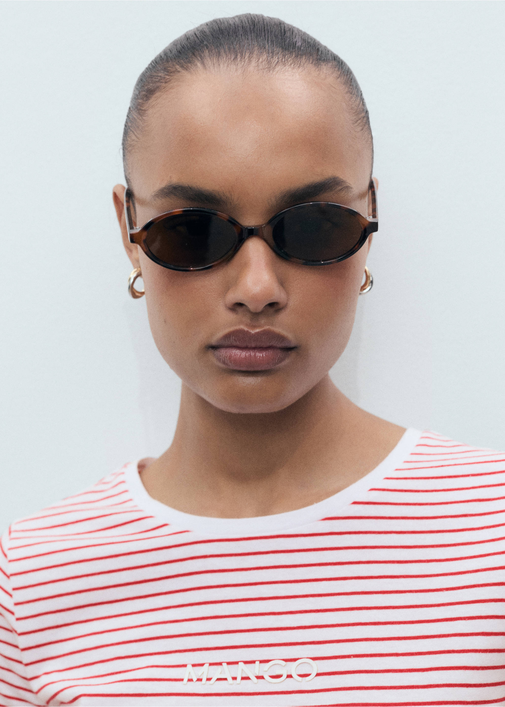 Samarreta ratlles logo - Detall de l'article 1, Vermell. Ref: 17061242-00.