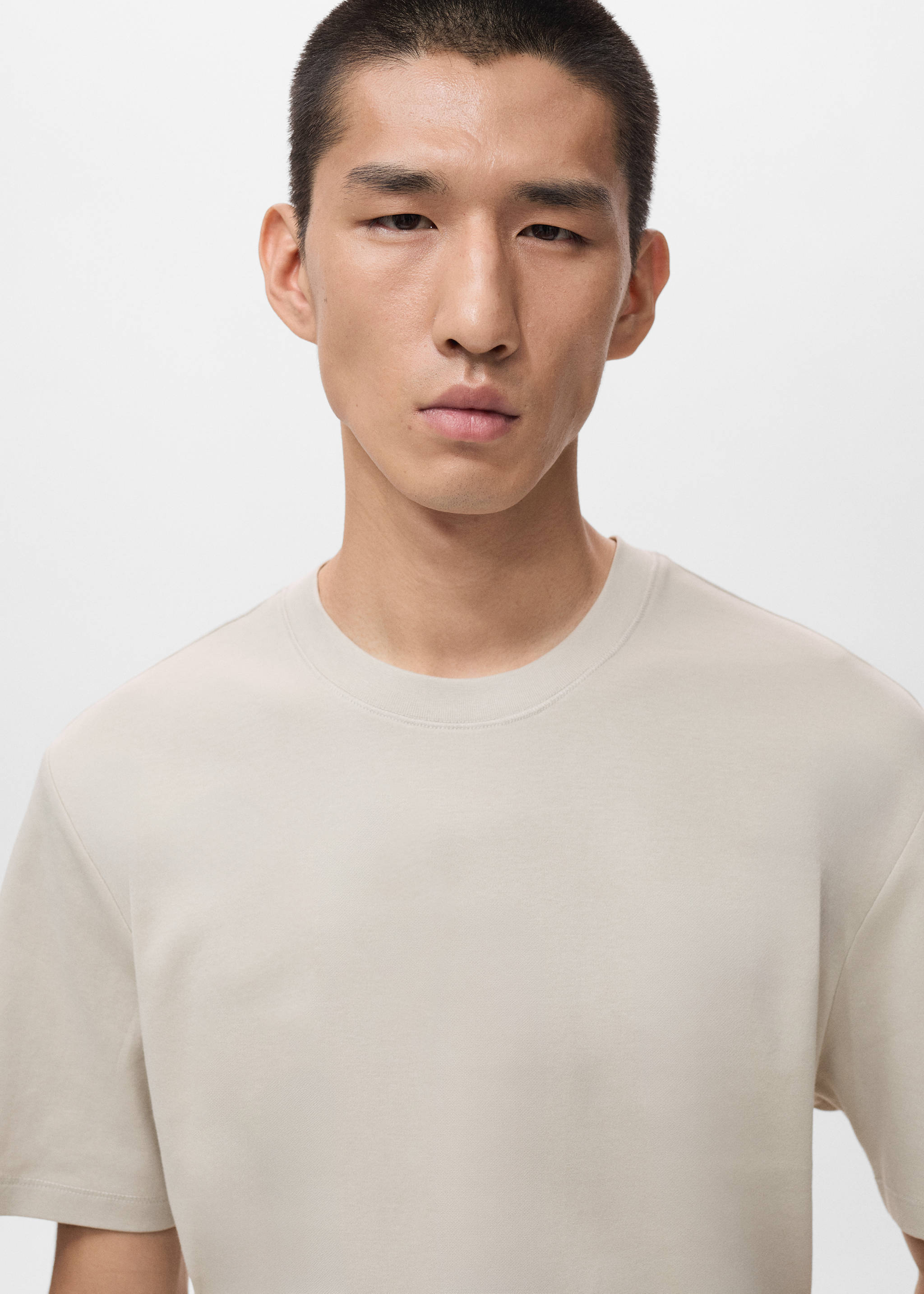 Medium weight regular fit T-shirt - Details of the article 1