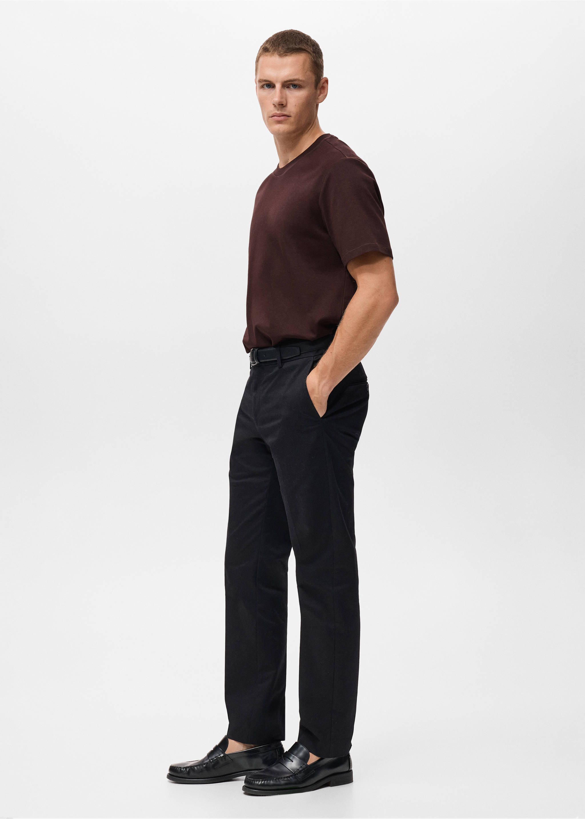 Medium weight regular fit T-shirt - Details of the article 2, Wine. Ref: 17061279-00.