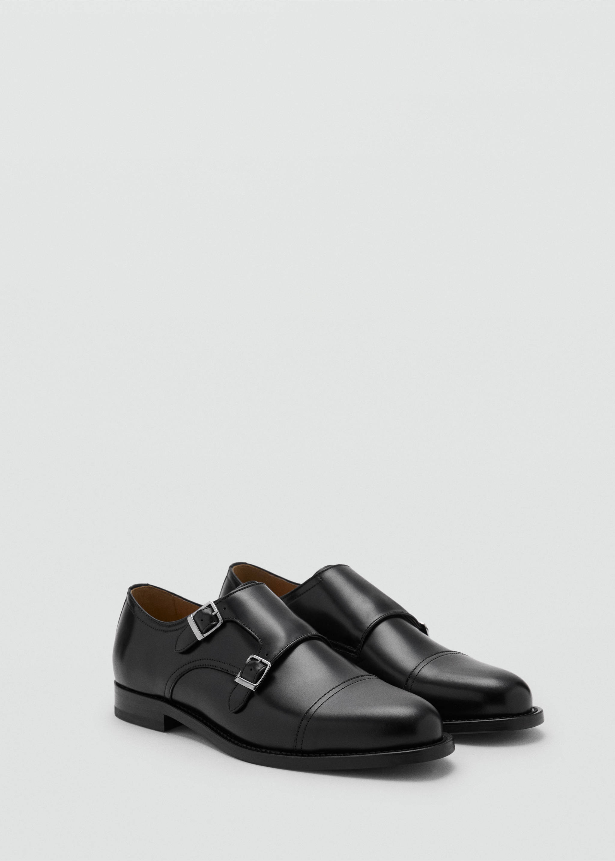 Double buckle leather shoe - Medium plane, Black. Ref: 17061281-00.