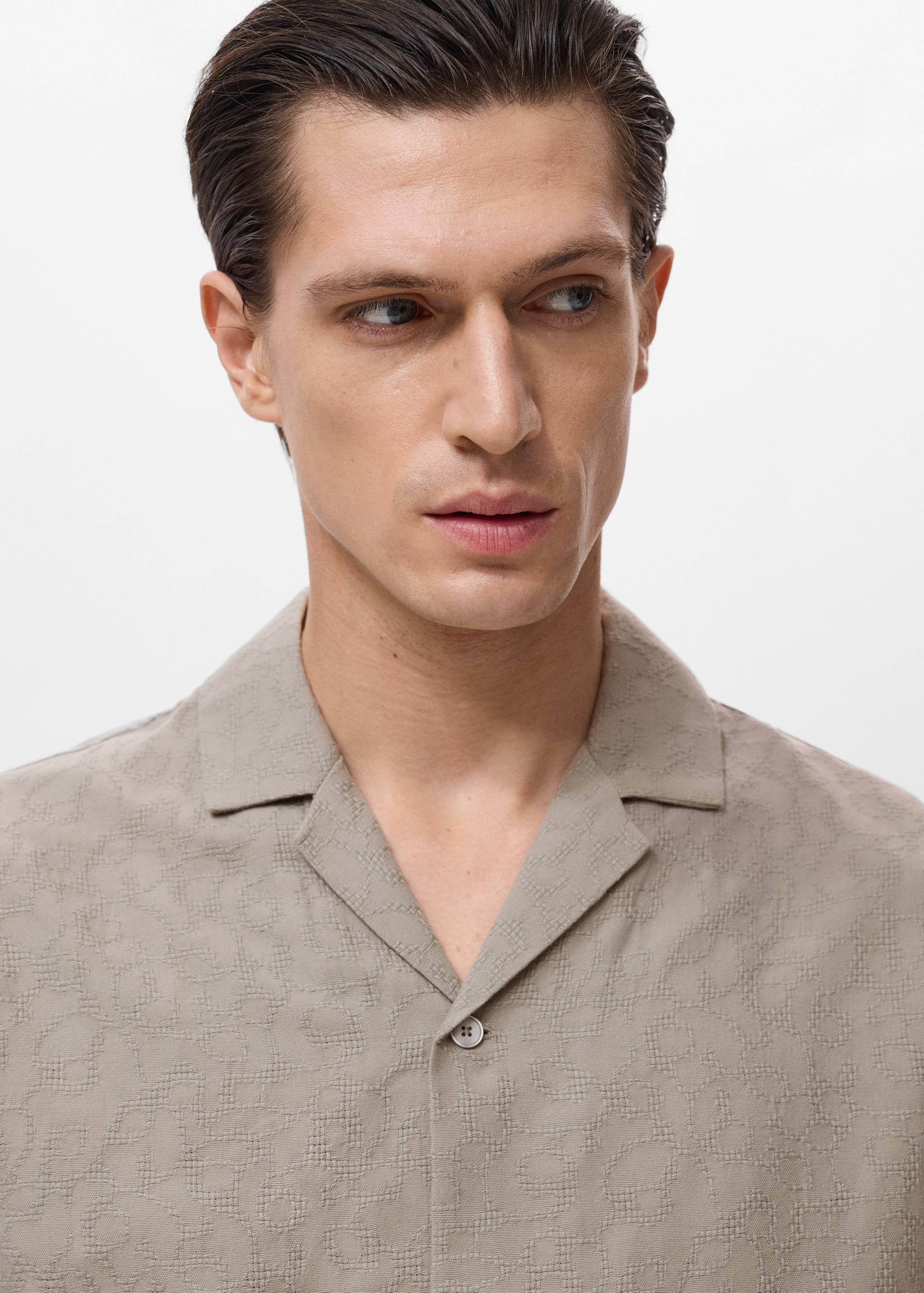 100% embroidered cotton shirt - Details of the article 1