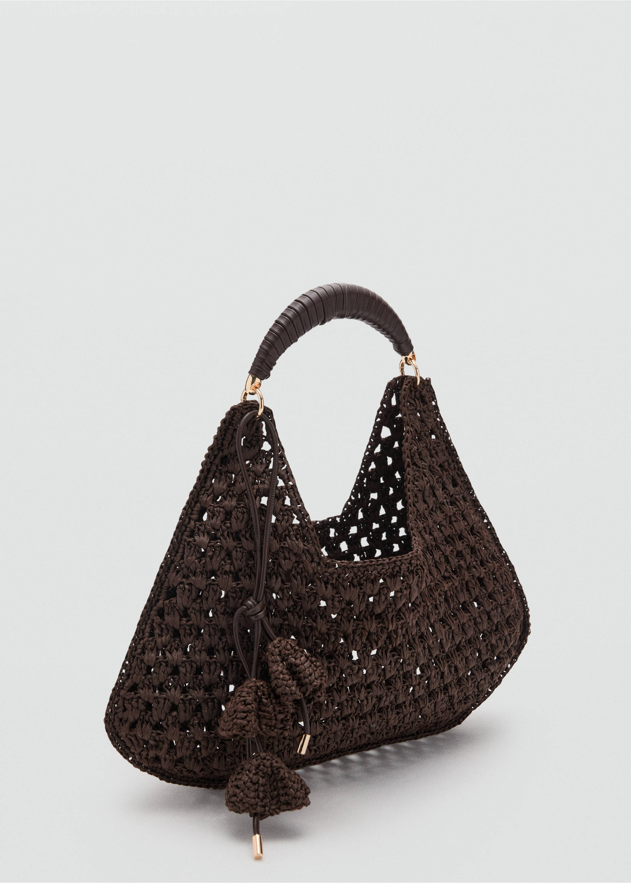Natural fibre shoulder bag with flower charm - Medium plane, Chocolate. Ref: 17061514-00.