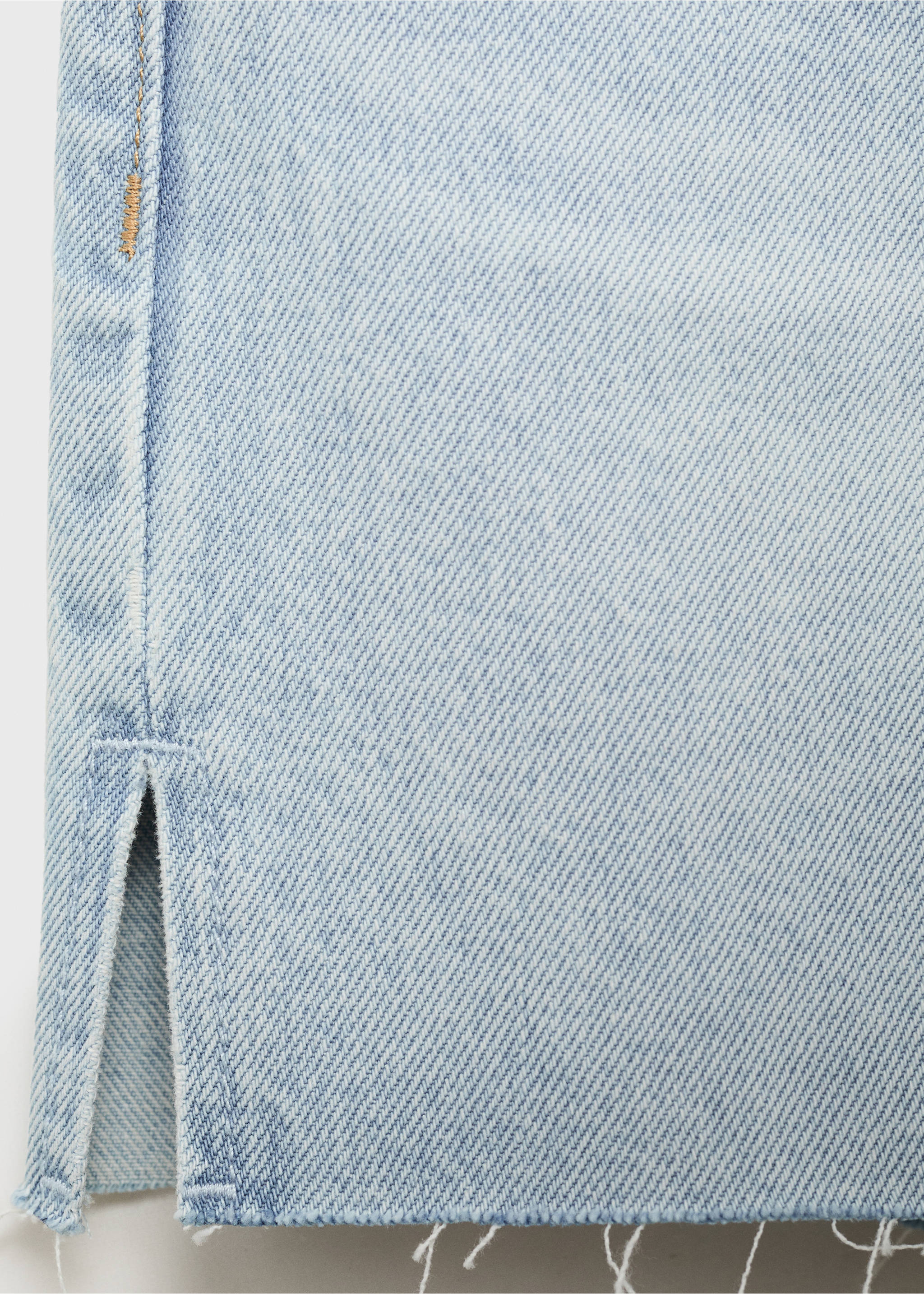 Jeansshorts mit ausgefranstem Saum - Detail des Artikels 0, Hellblau. Ref: 17061515-00.