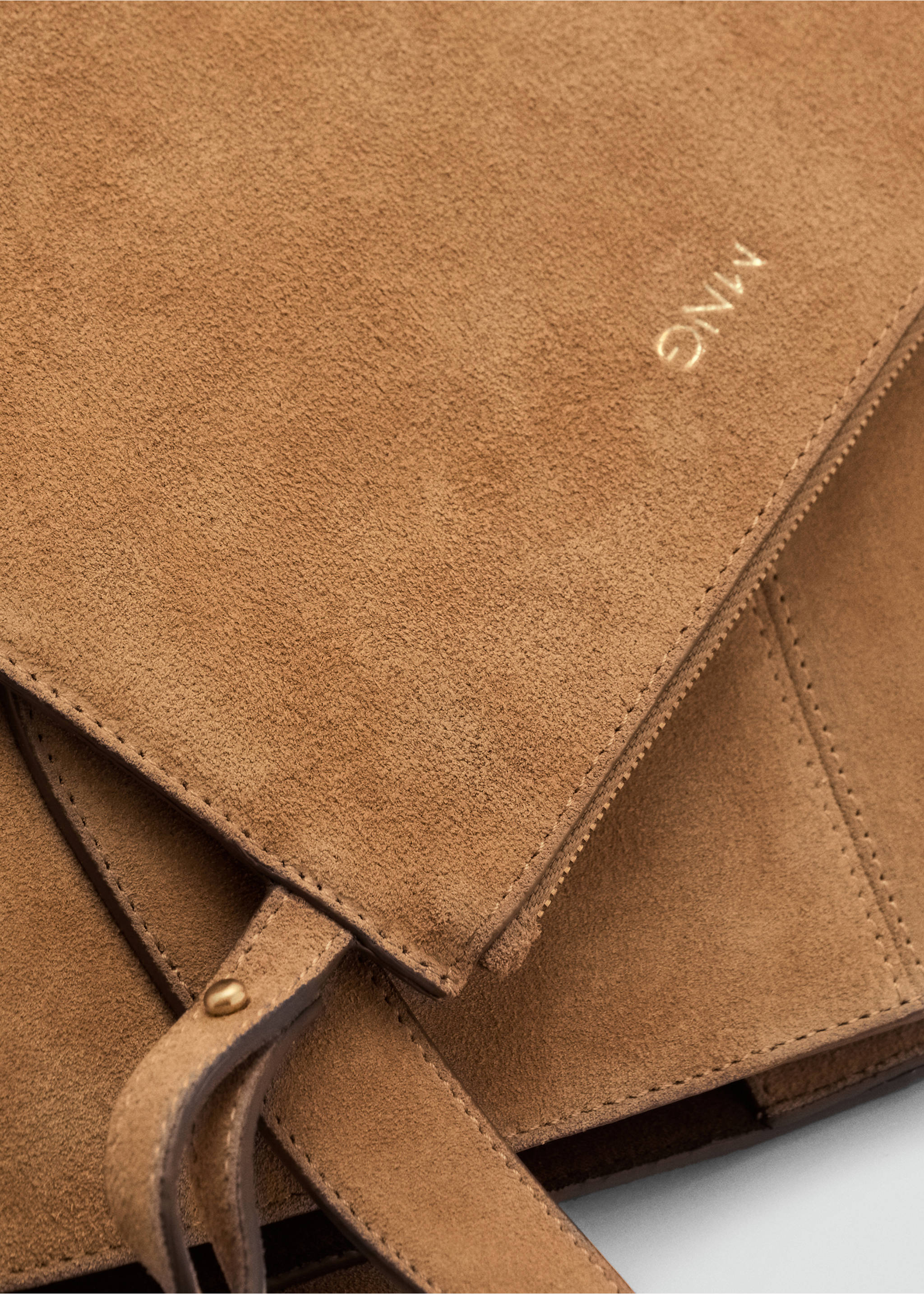 Mini-Shopper Bag aus Rauleder - Detail des Artikels 2, Mittelbraun. Ref: 17061542-00.