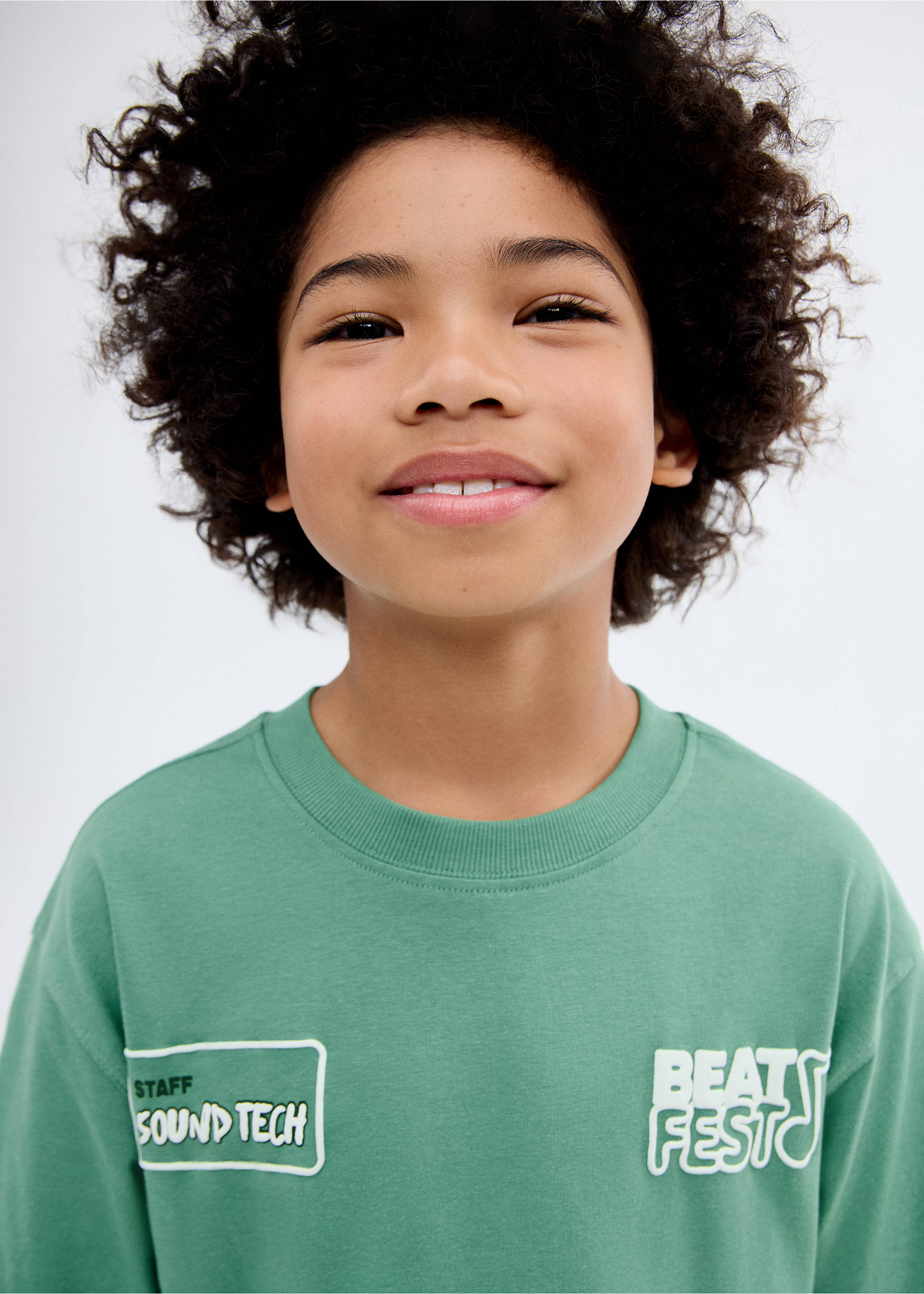 Printed embossed letters t-shirt - Details of the article 1, Green. Ref: 17062538-00.