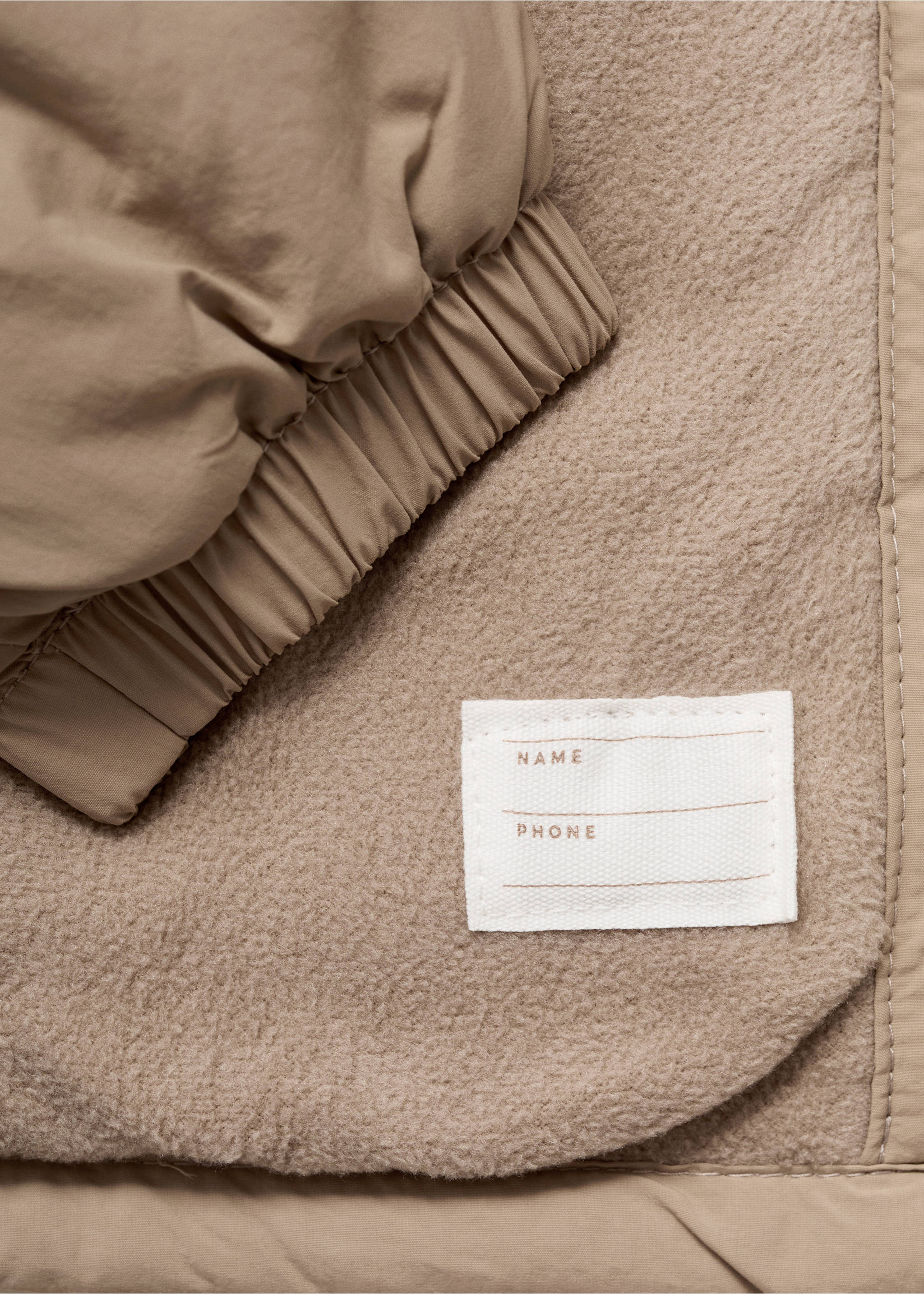 Gewatteerde anorak met capuchon - Detail van het artikel 0, Middenbruin. Ref: 17062895-00.
