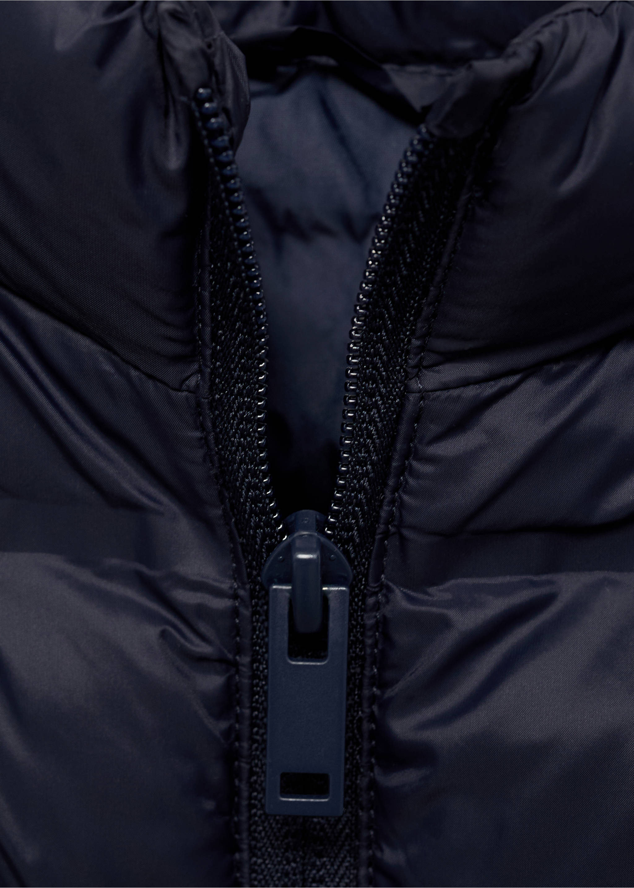 Abric embuatat impermeable - Detall de l'article 8, Blau marí. Ref: 17062896-00.
