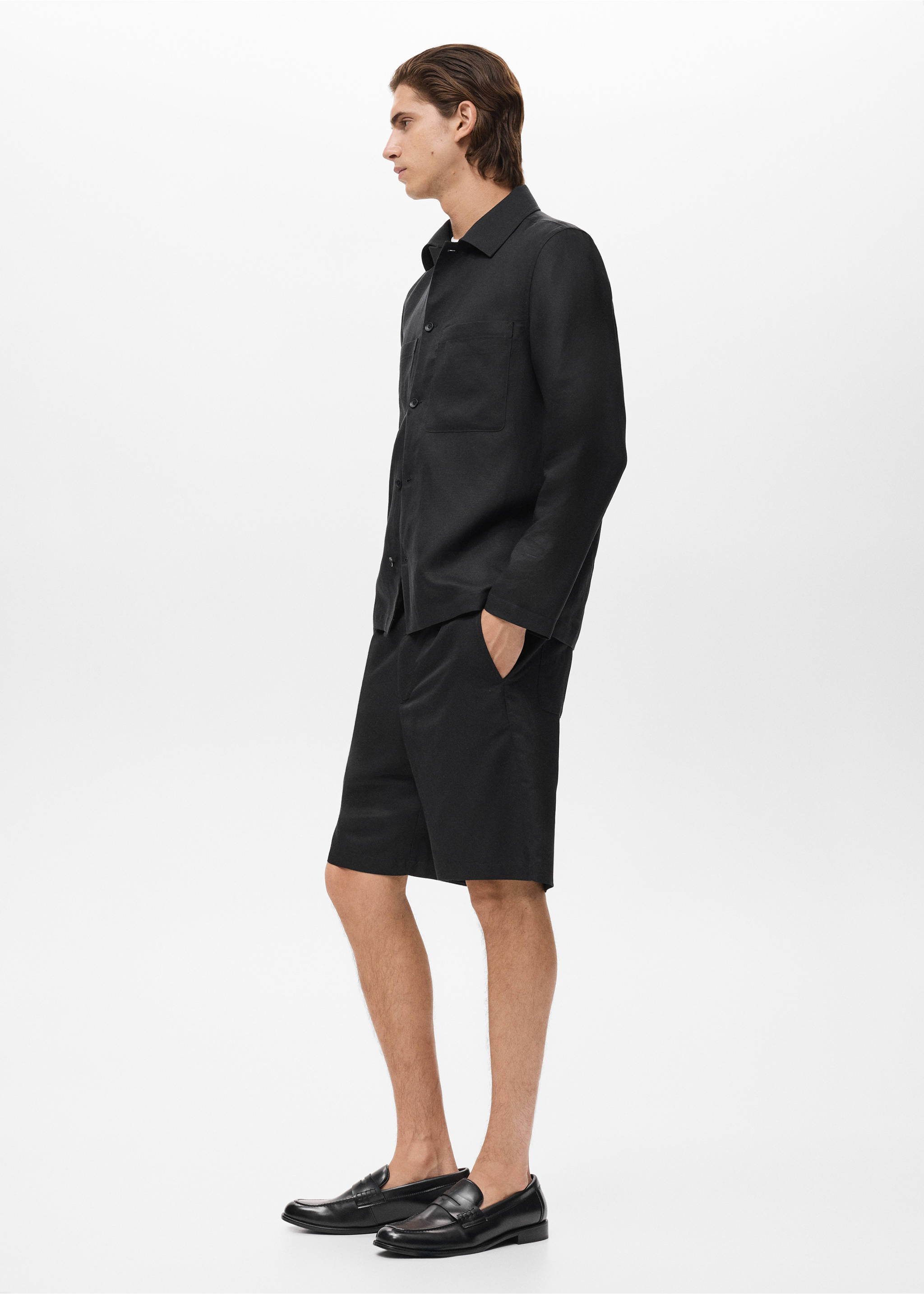 Linen-blend shorts with an elastic waistband - Details of the article 2, Black. Ref: 17062902-00.