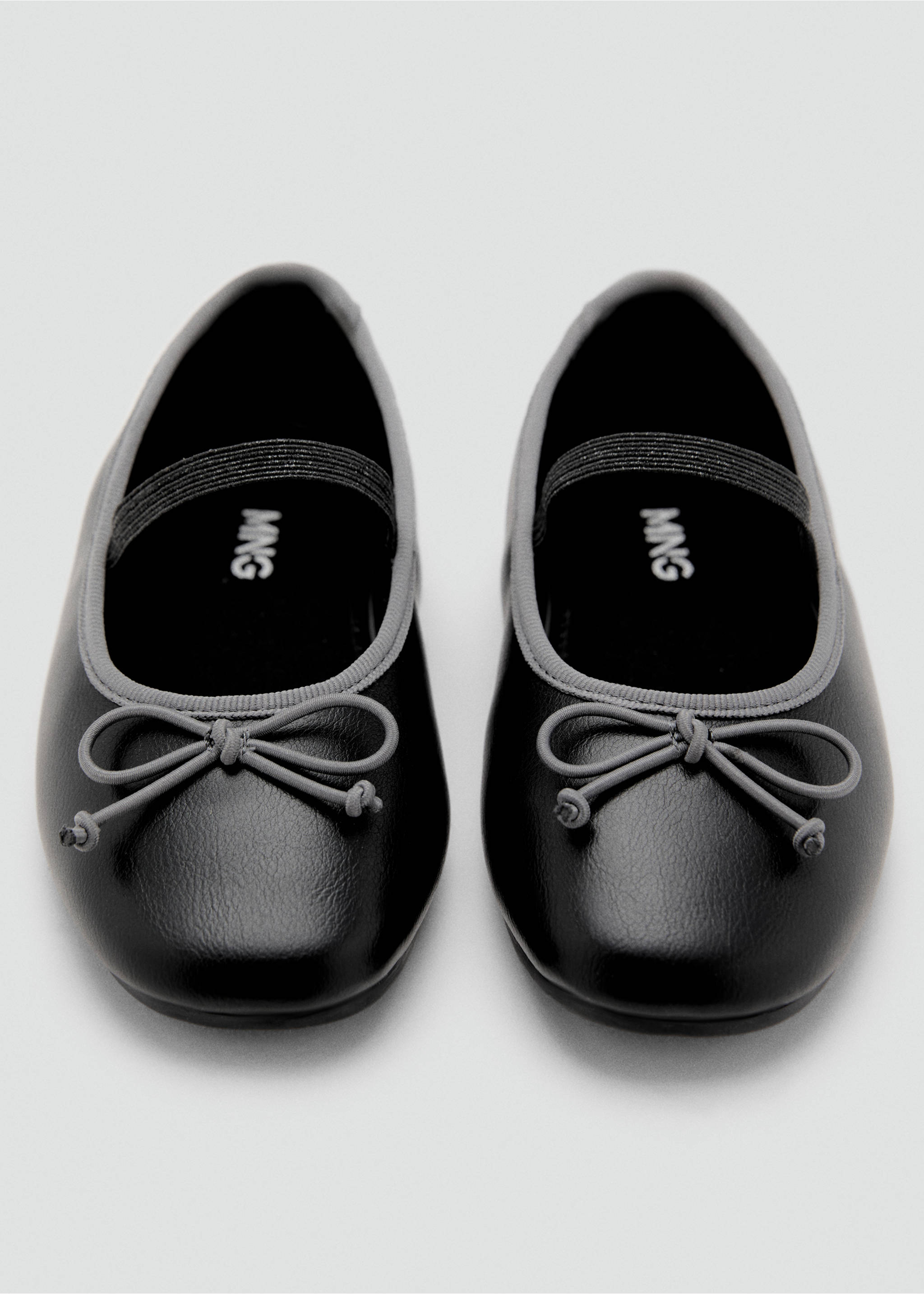 Two-tone ballet flats with bow - Details of the article 2, Black. Ref: 17062909-00.