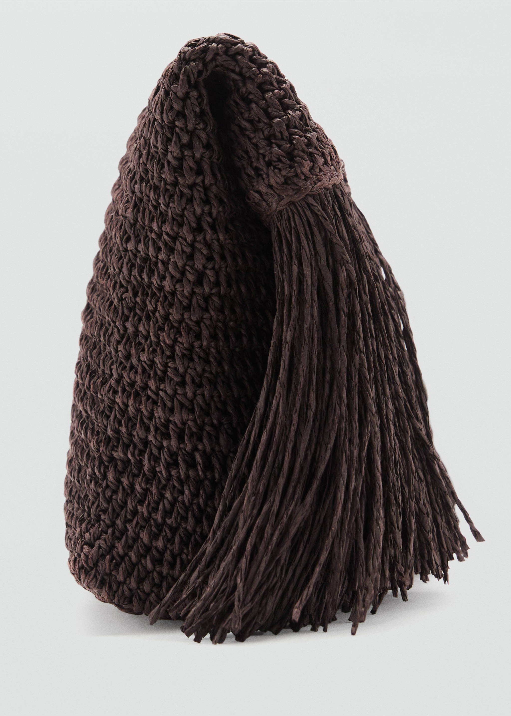 Natural fibre handbag with fringes - Details of the article 2, Chocolate. Ref: 17062917-00.