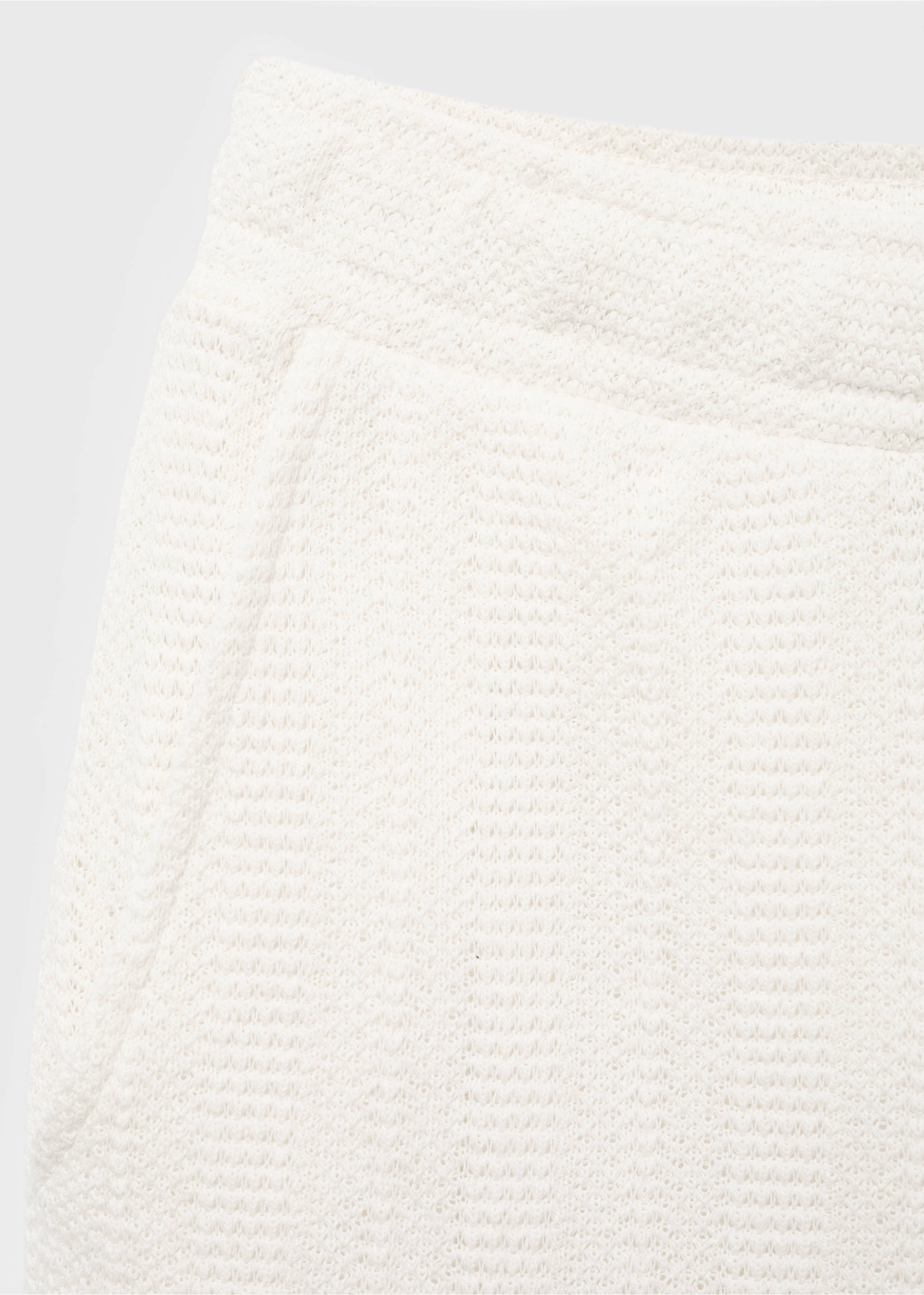 Structured knitted shorts - Details of the article 8, Off White. Ref: 17062923-00.