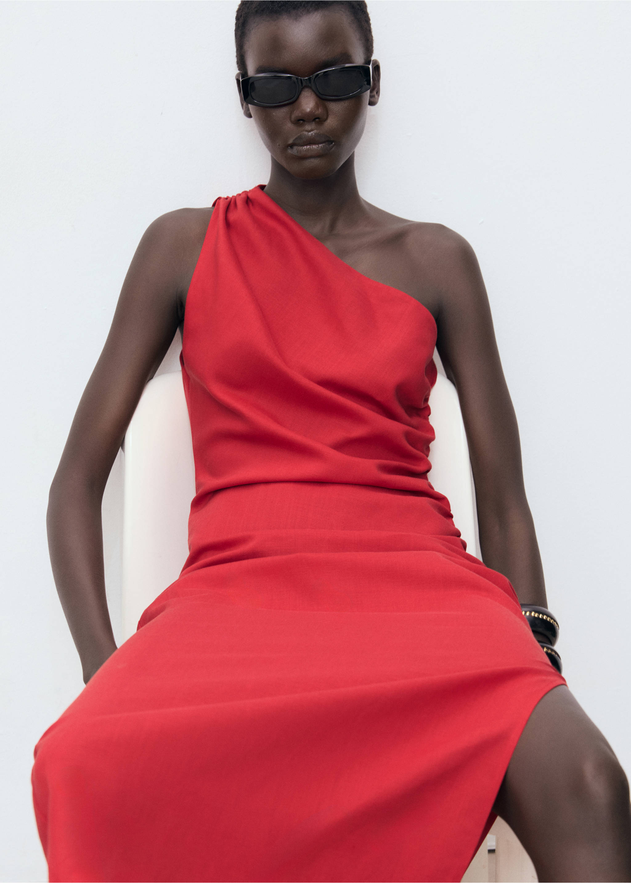 Lyocell dress with asymmetrical neckline - Details of the article 1, Red. Ref: 17062929-00.