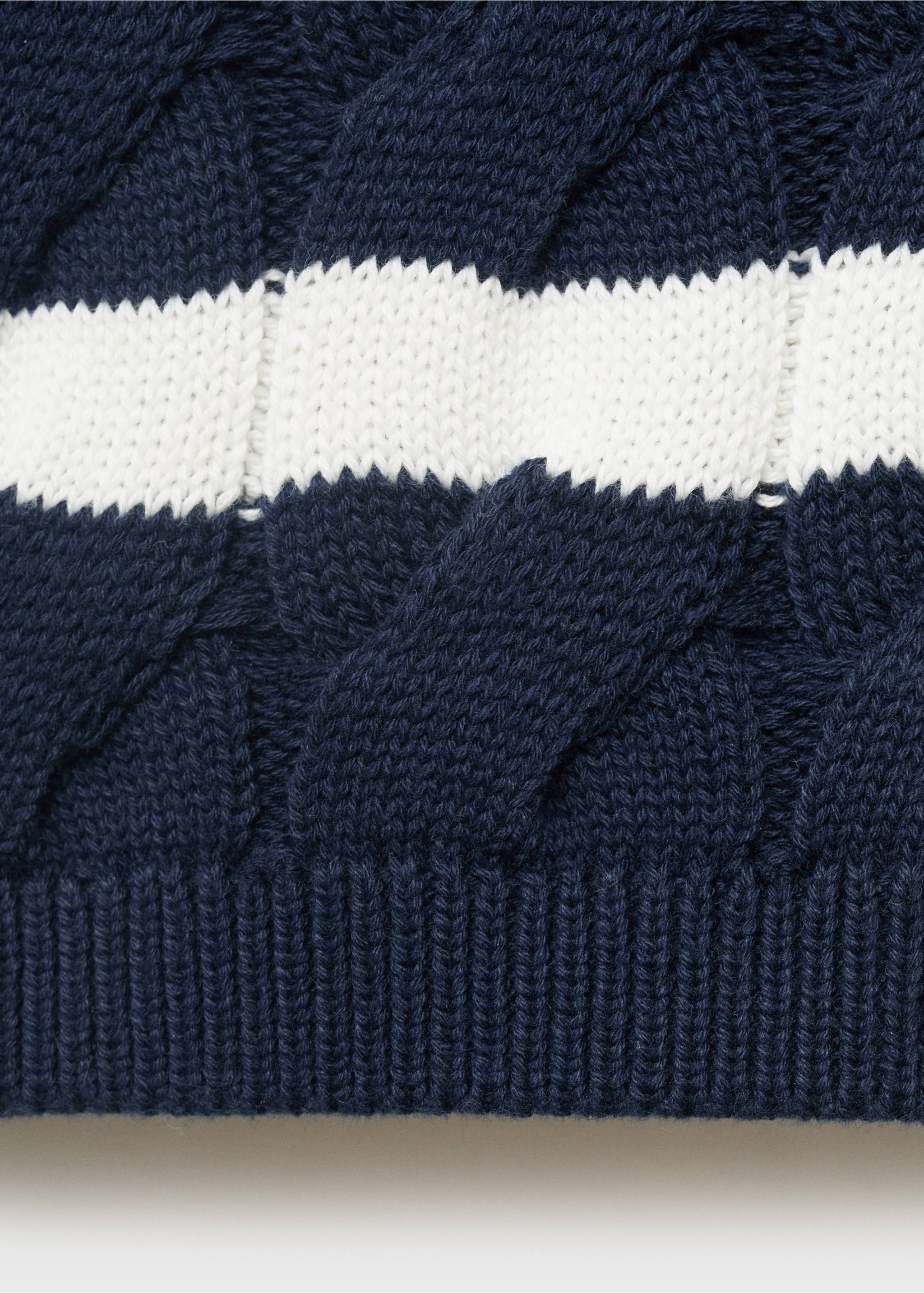 Braided-knit gilet - Details of the article 0, Navy. Ref: 17063279-00.
