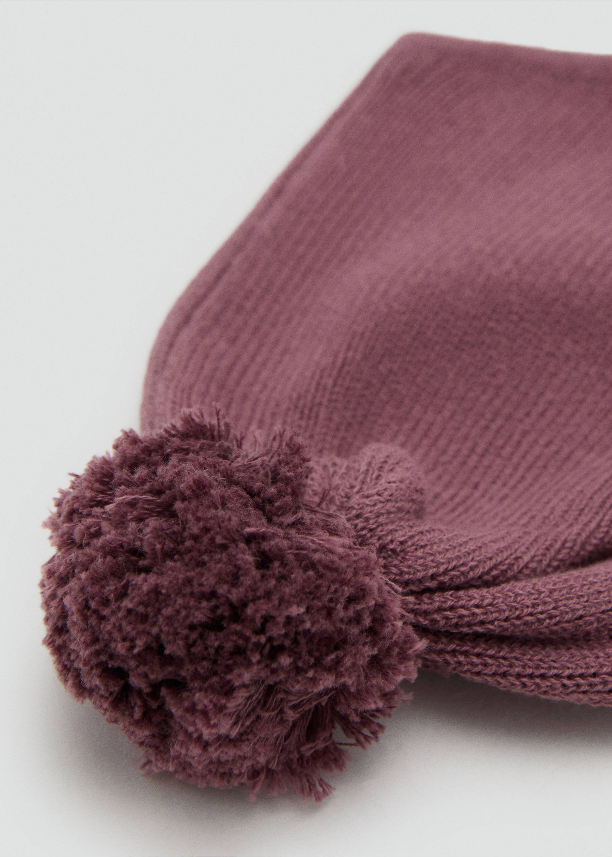 Knitted bonnet with tassel - Details of the article 1, Burgundy. Ref: 17063297-00.