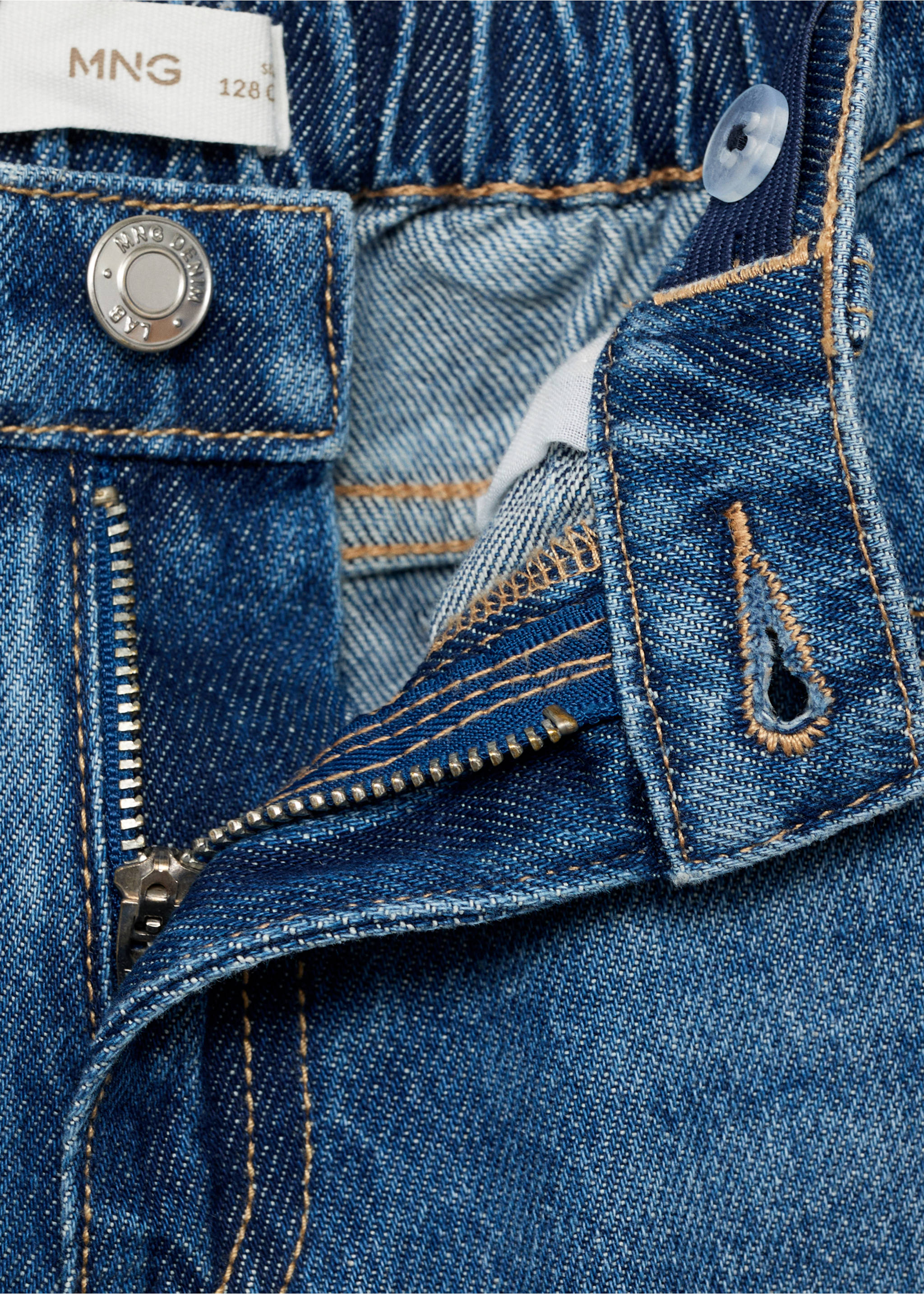 Regular straight jeans - Details of the article 8, Medium Blue. Ref: 17063303-00.