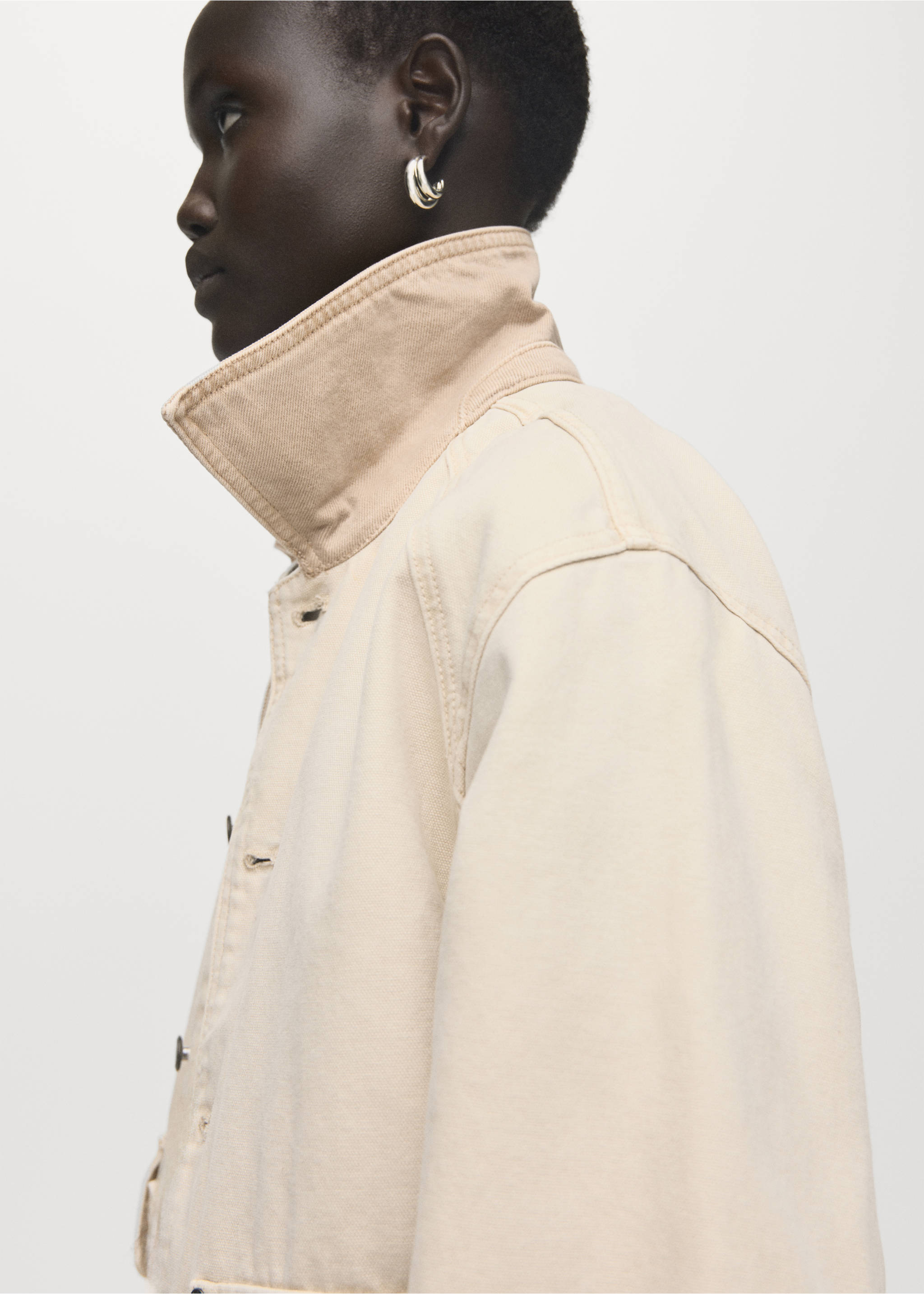 Denim parka with contrasting collar - Details of the article 1, Ecru. Ref: 17063319-00.