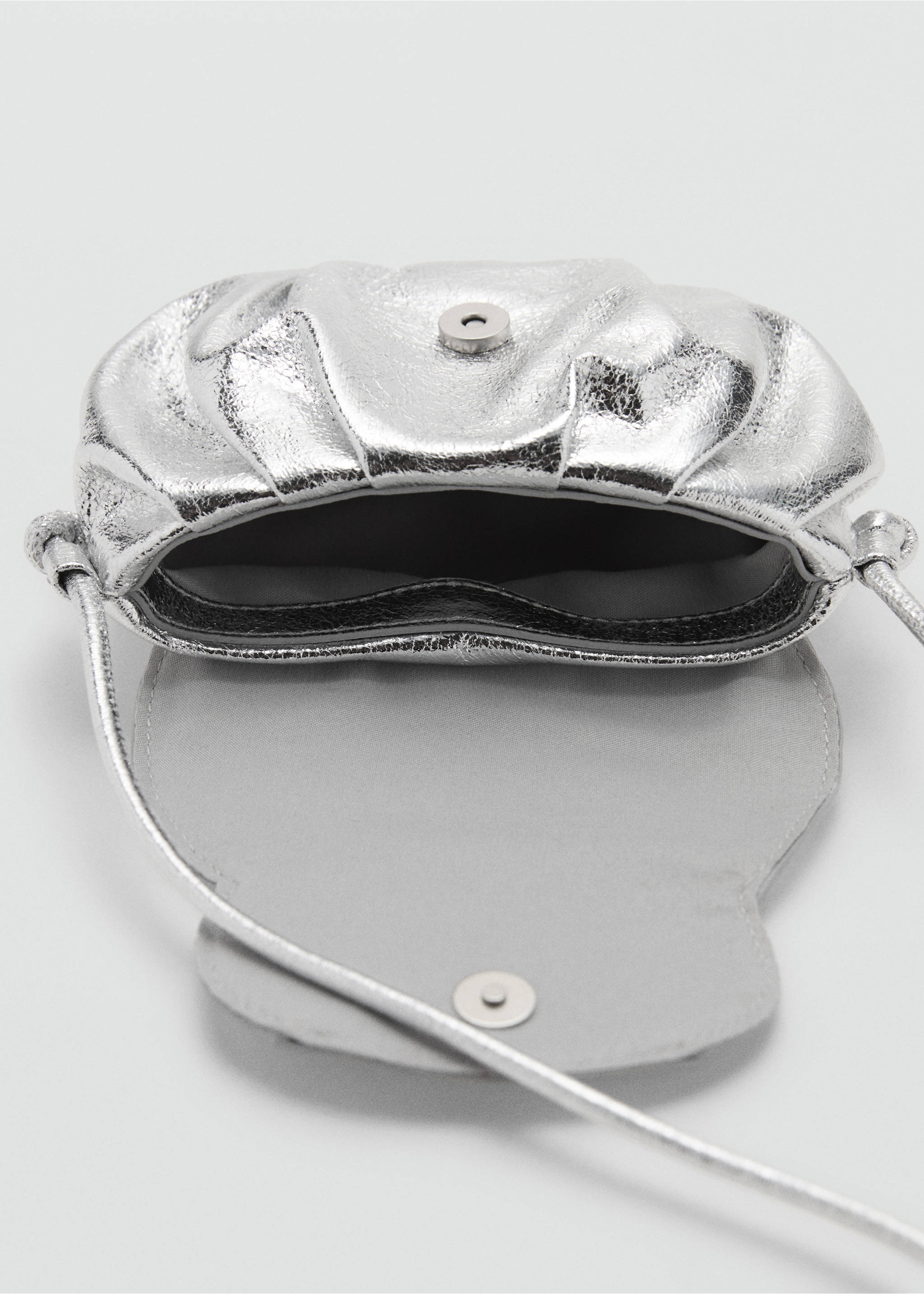 Metallic teddy bear bag - Details of the article 2, Silver. Ref: 17063325-00.