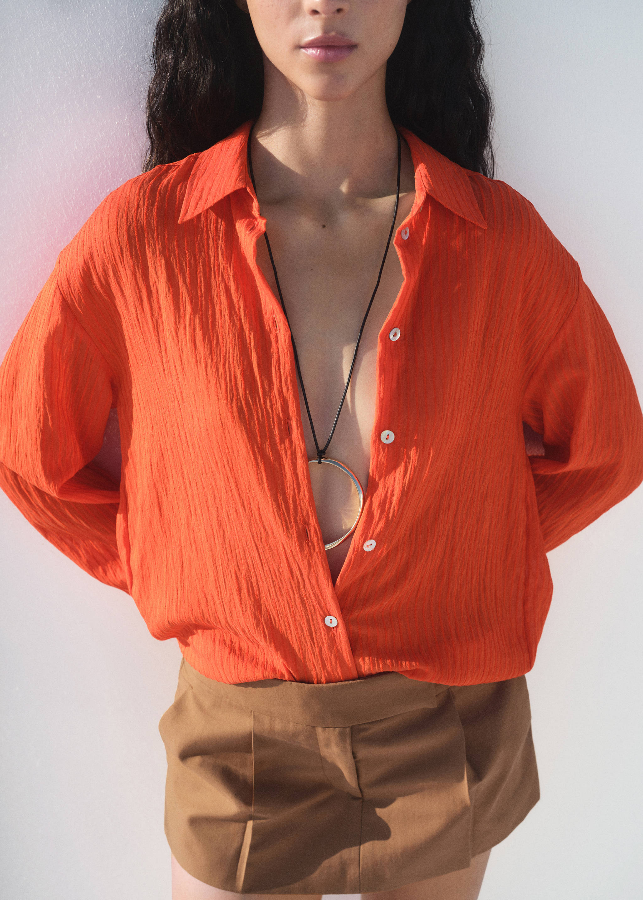 Oversized crinkled-effect shirt - Details of the article 3