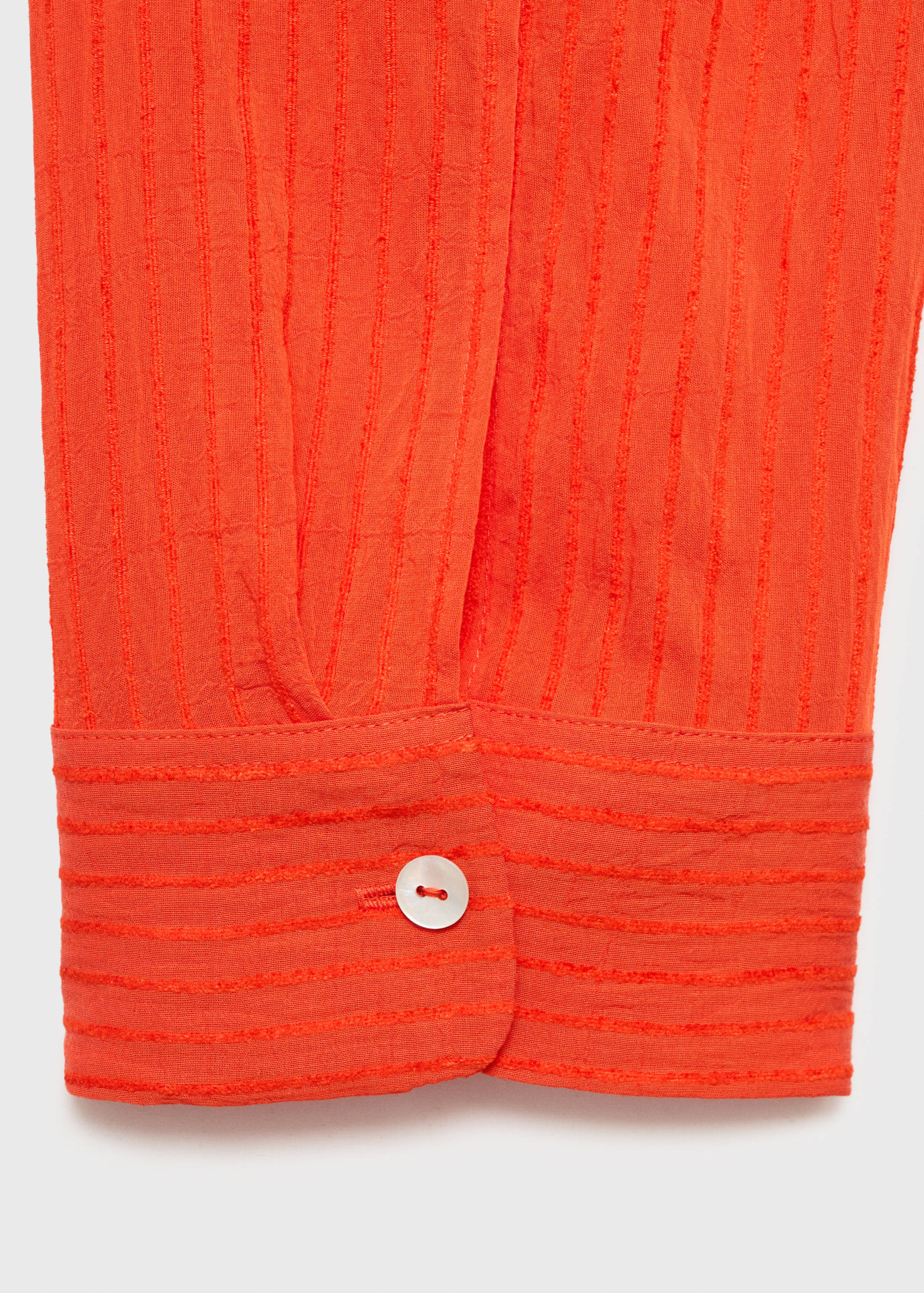 Camisa oversize com efeito enrugado - Pormenor do artigo 9