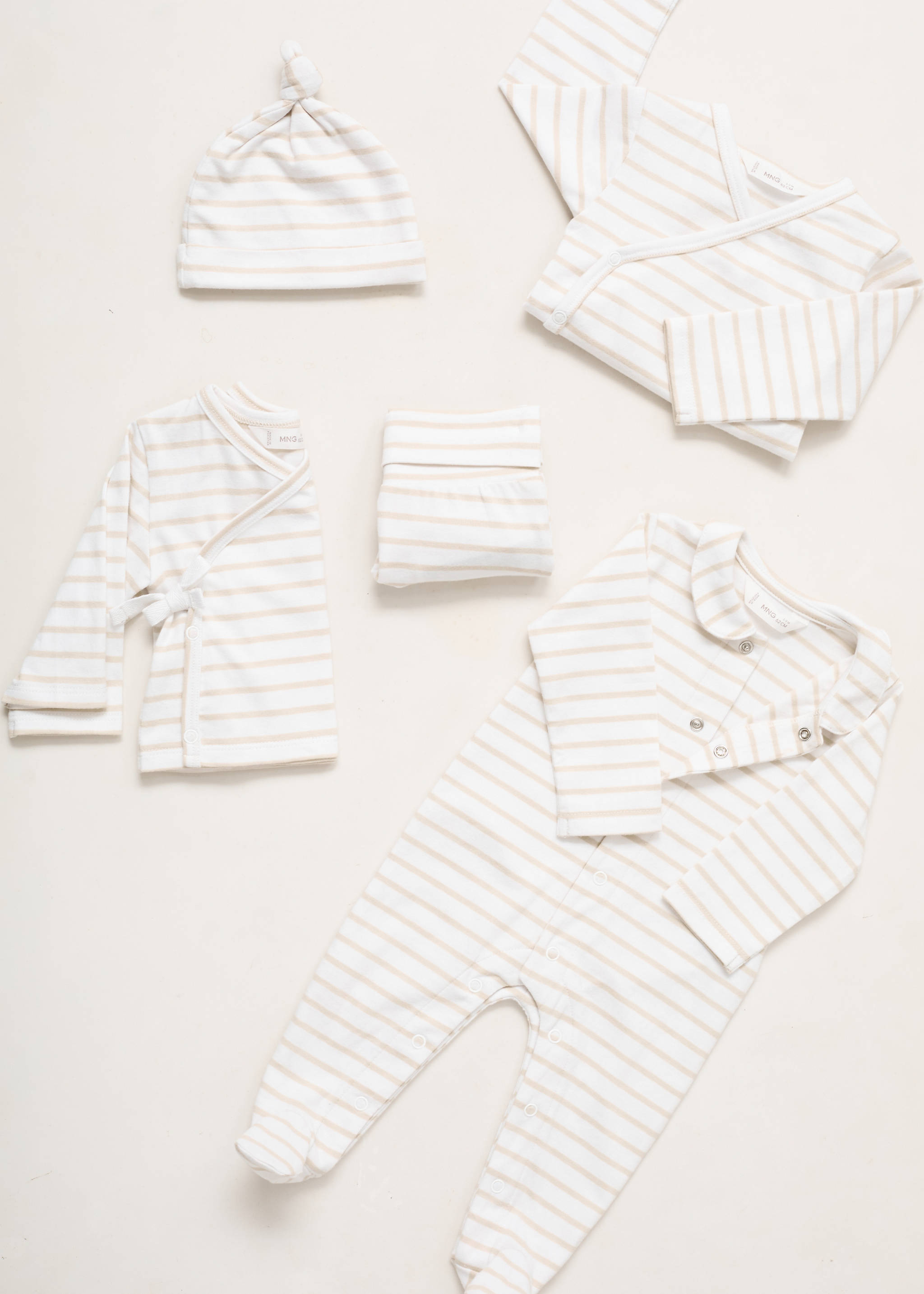 Striped cotton bodysuit - Details of the article 5, Sand. Ref: 17063793-00.