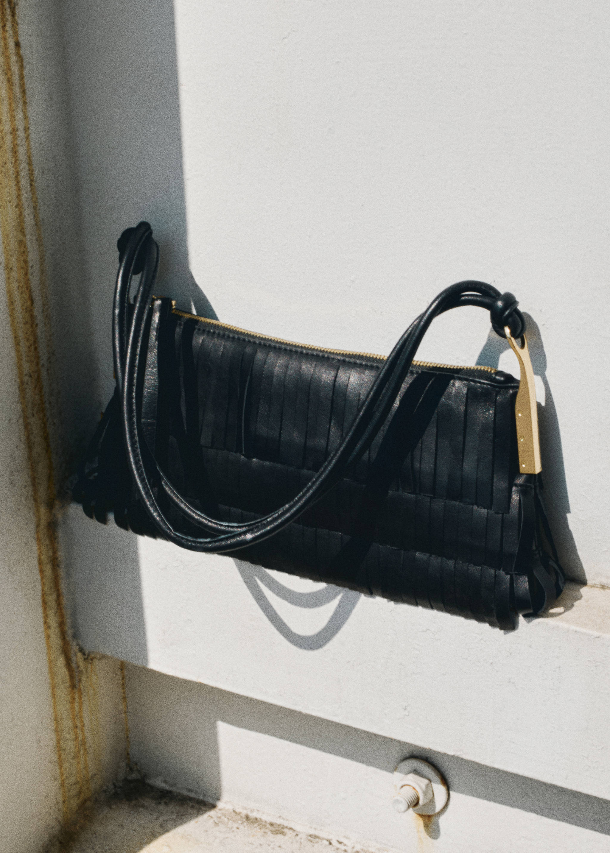 Bolso hombro piel flecos - Plano general