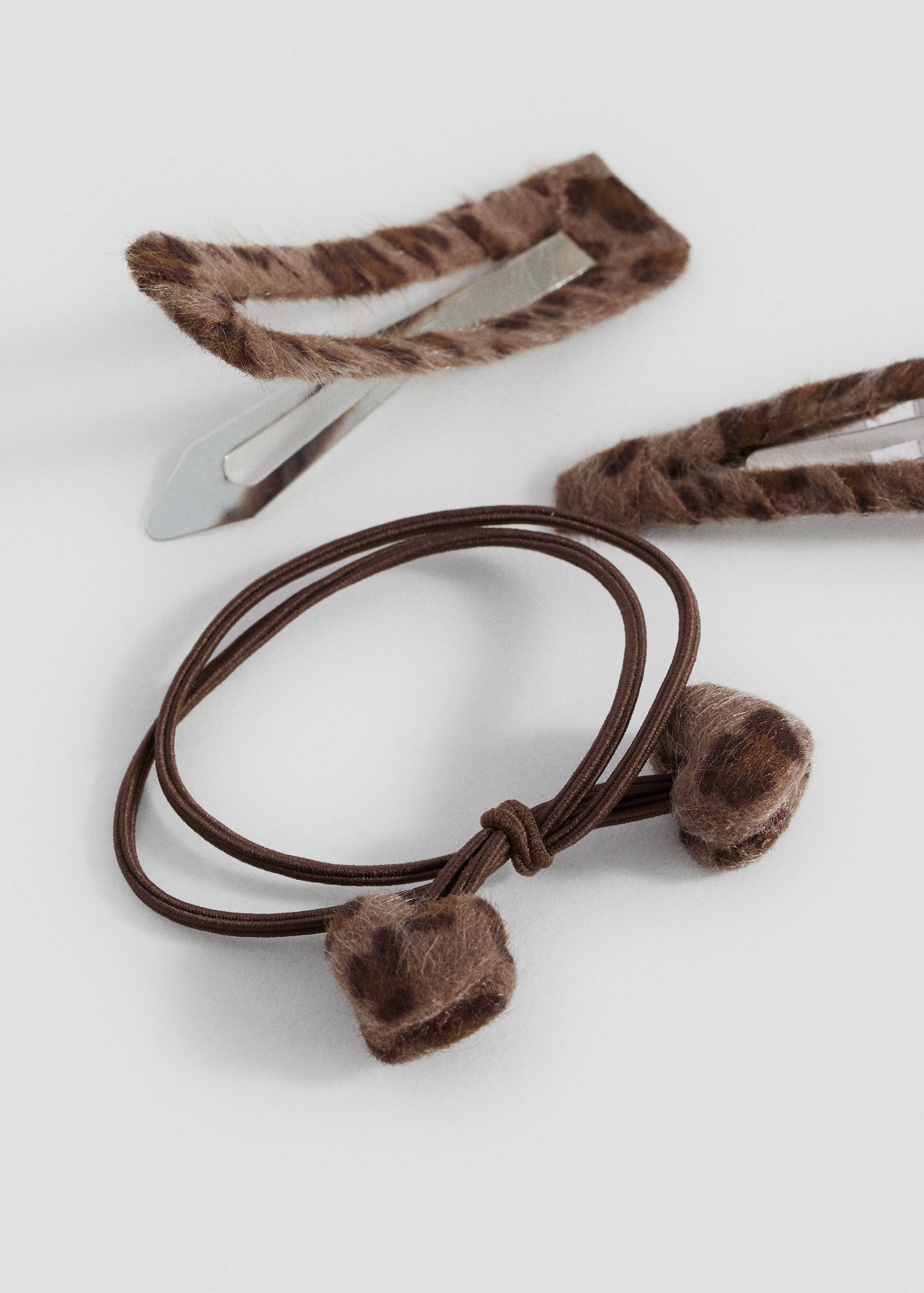 Pack Haargummis und -clips - Mittlere Ansicht