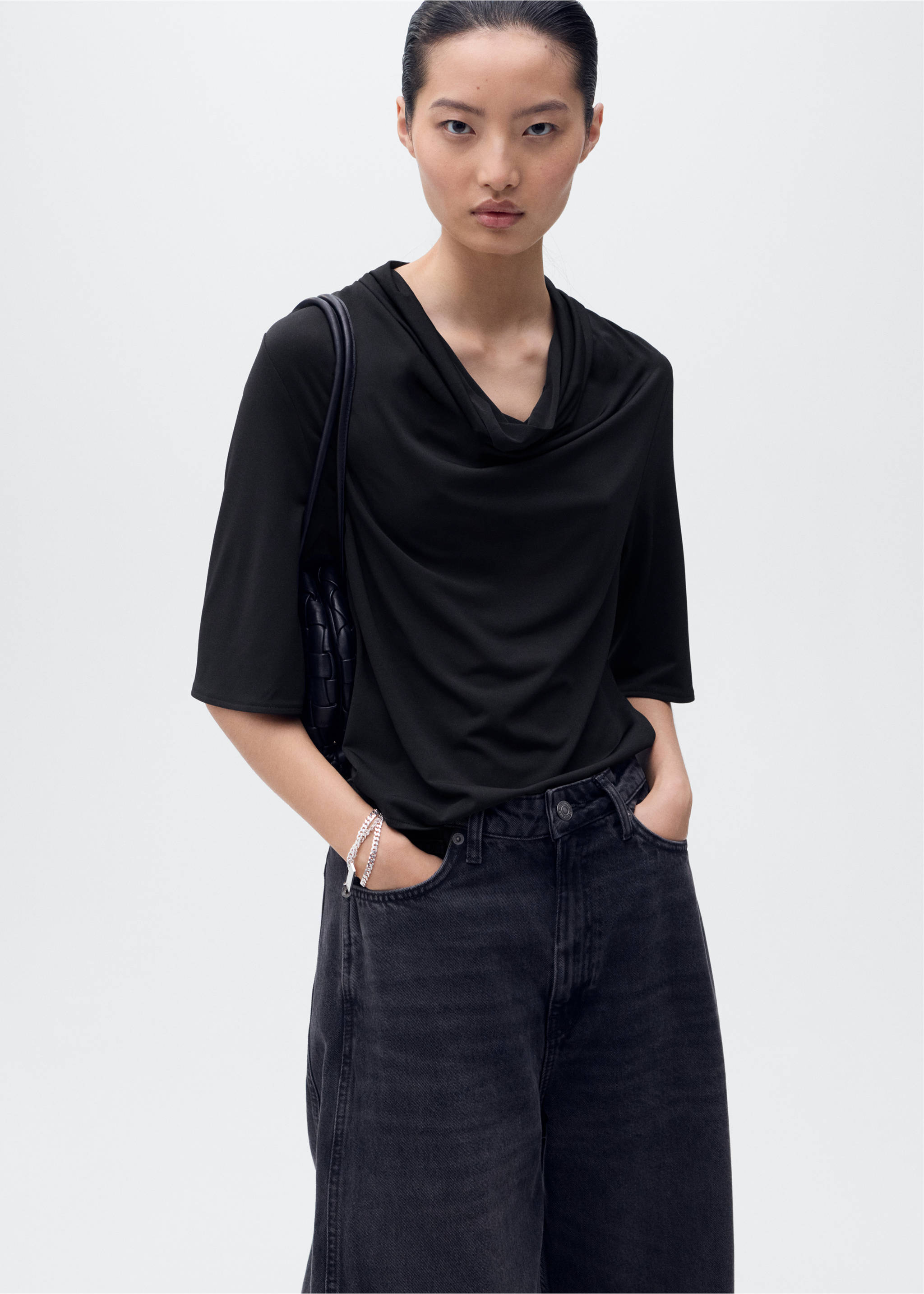 Draped neck top - Medium plane, Black. Ref: 17064075-00.