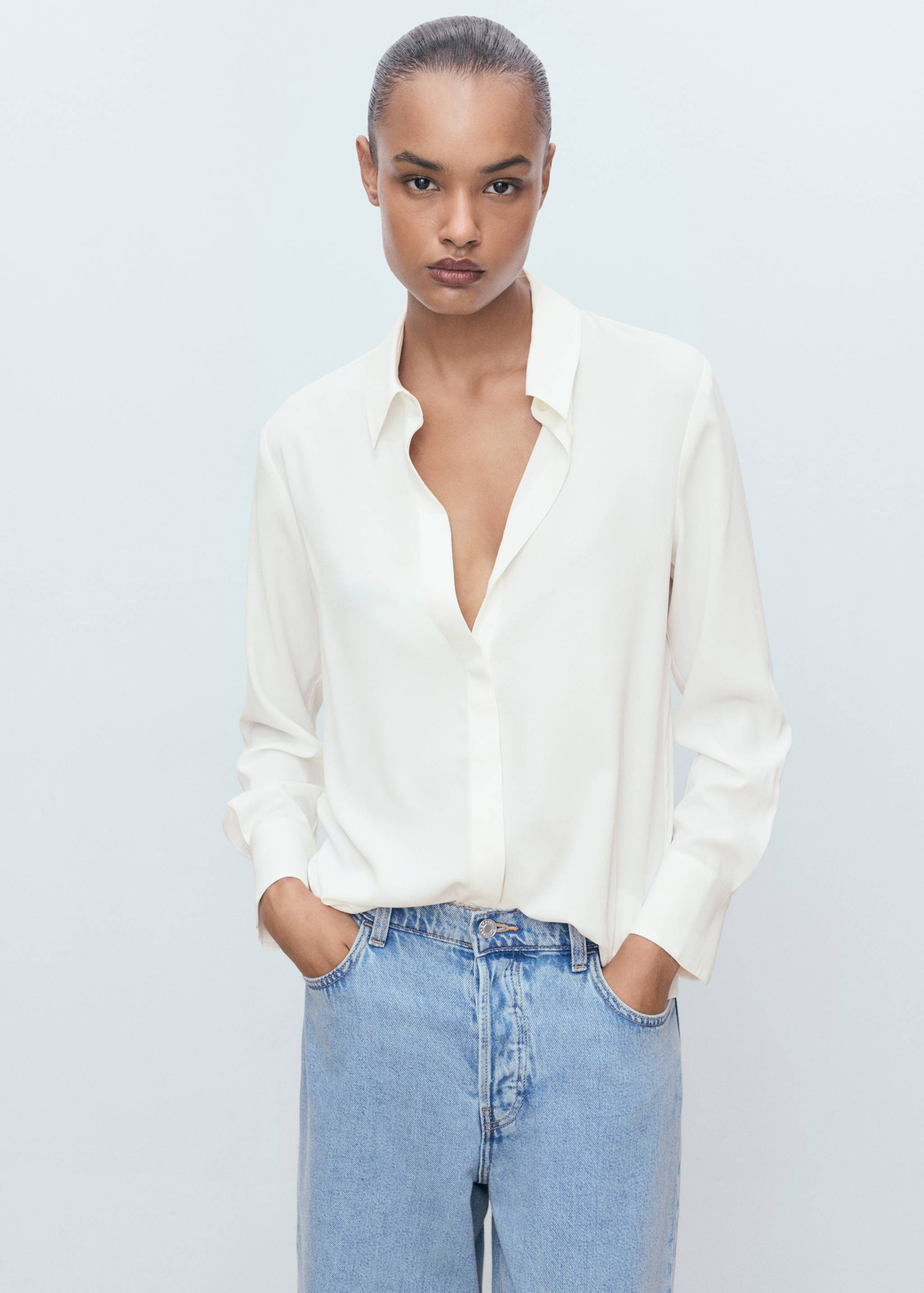 Fluid long-sleeved blouse - Medium plane