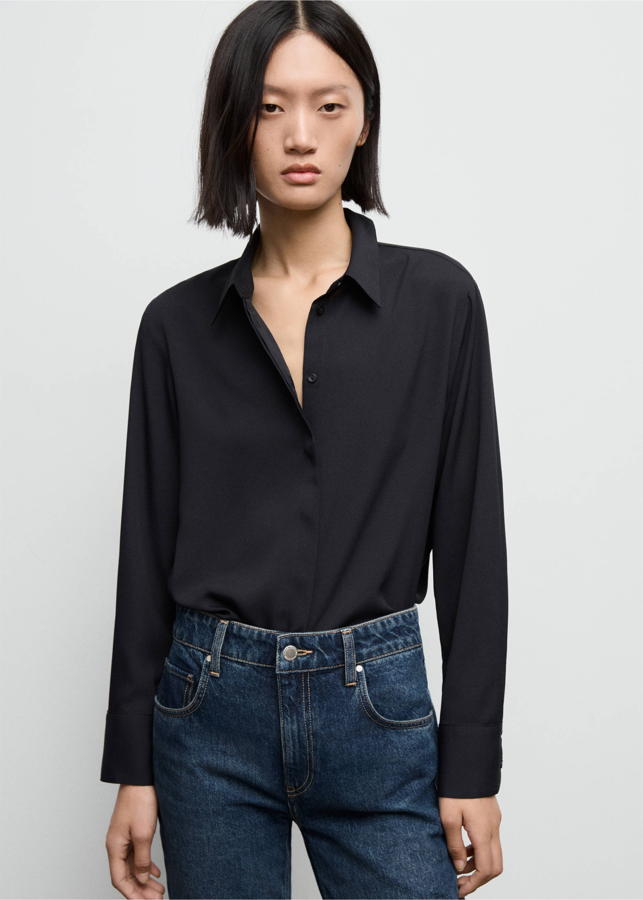 Fluid long-sleeved blouse - Medium plane, Black. Ref: 17064078-00.