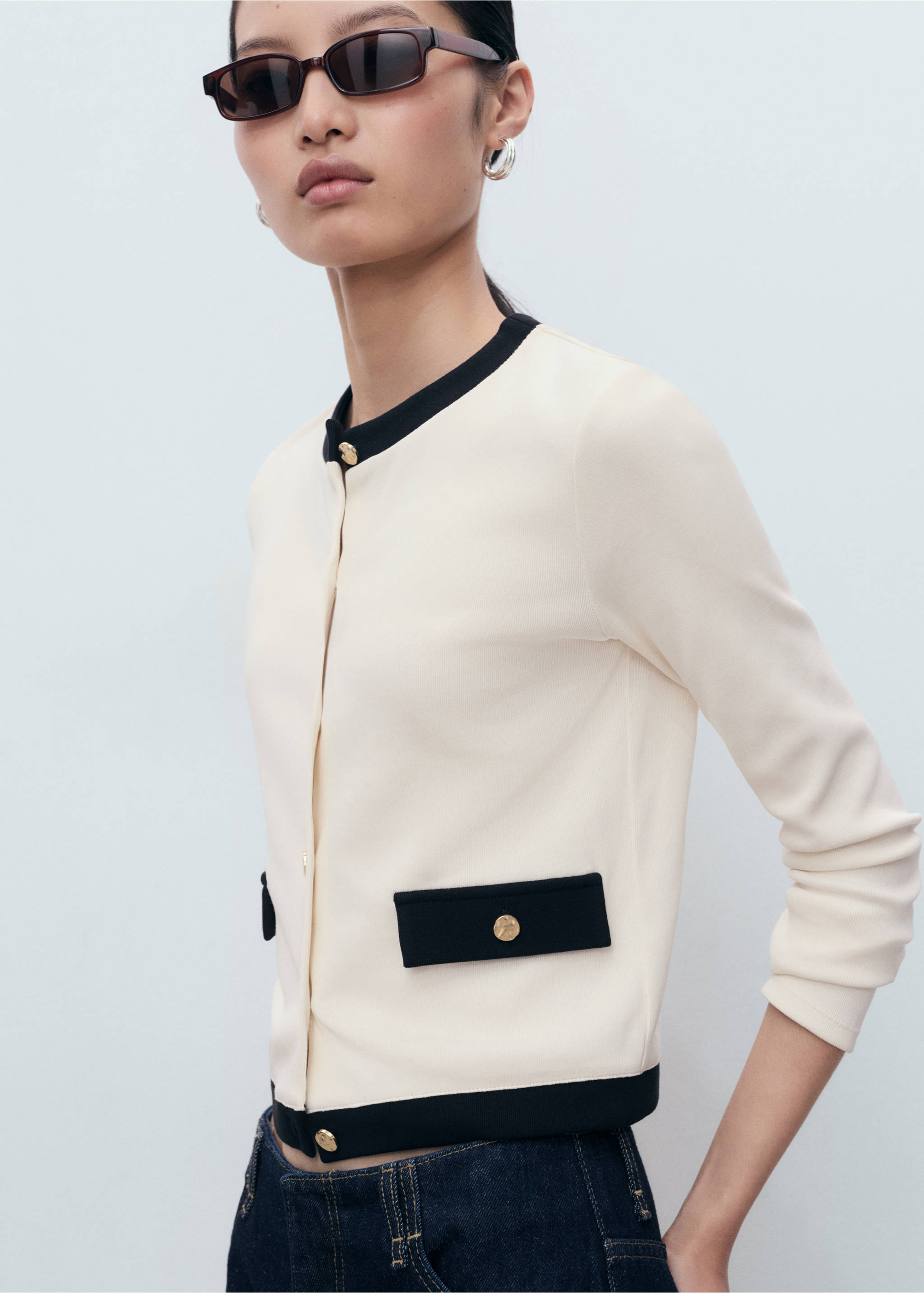 Contrasting cotton cardigan - Details of the article 2, Ecru. Ref: 17064082-00.