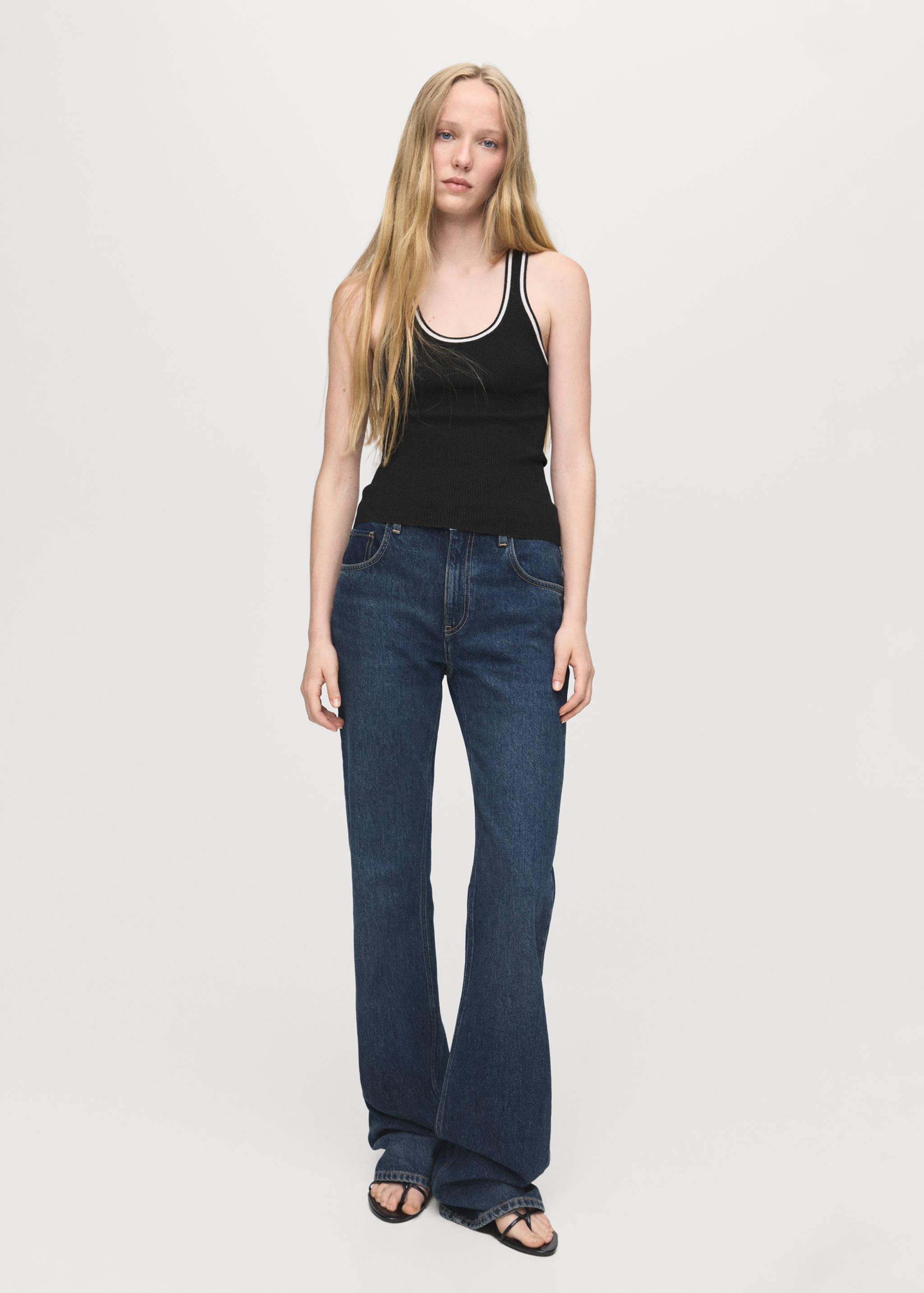Knitted top with contrast details - General plane