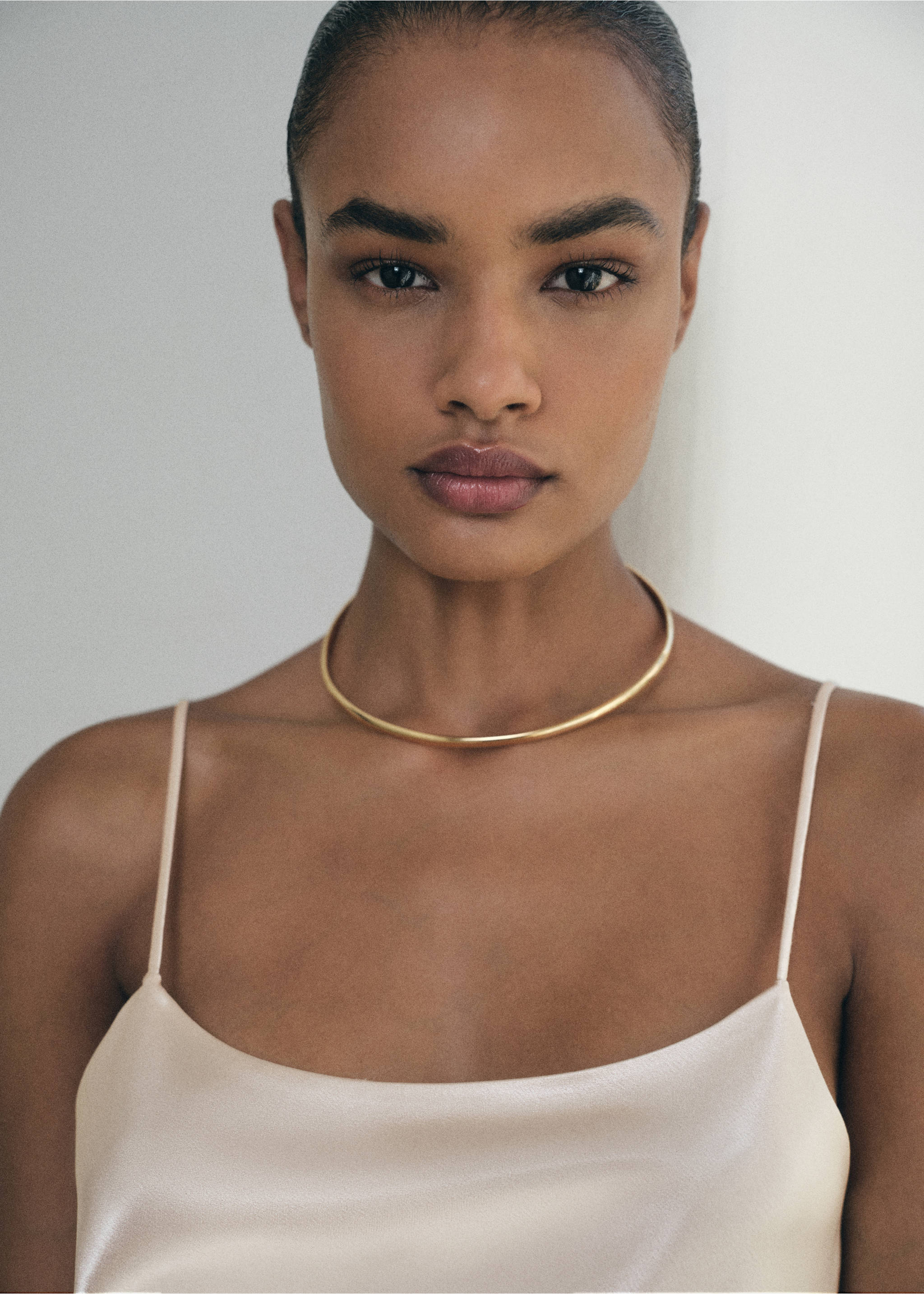 Satin top with straps - Details of the article 1, Ecru. Ref: 17064084-00.