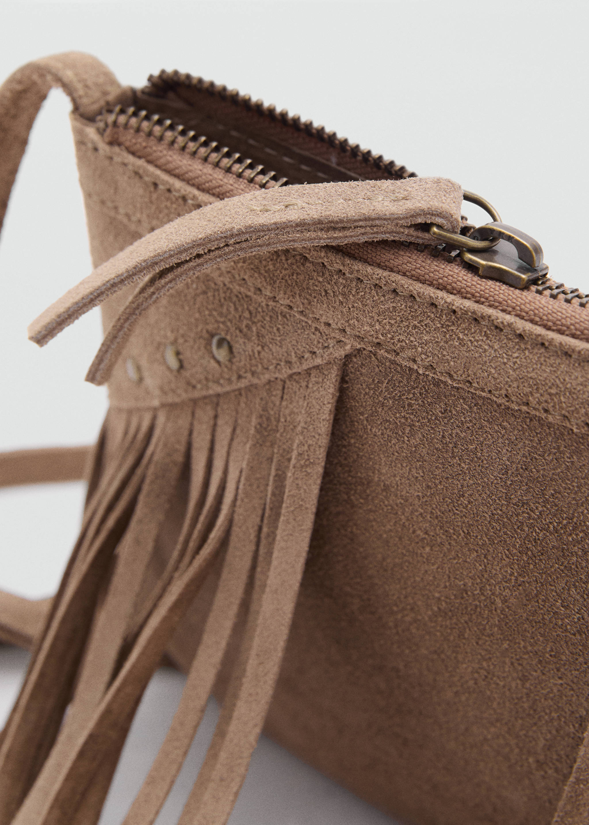 Leather fringes bag - Details of the article 2