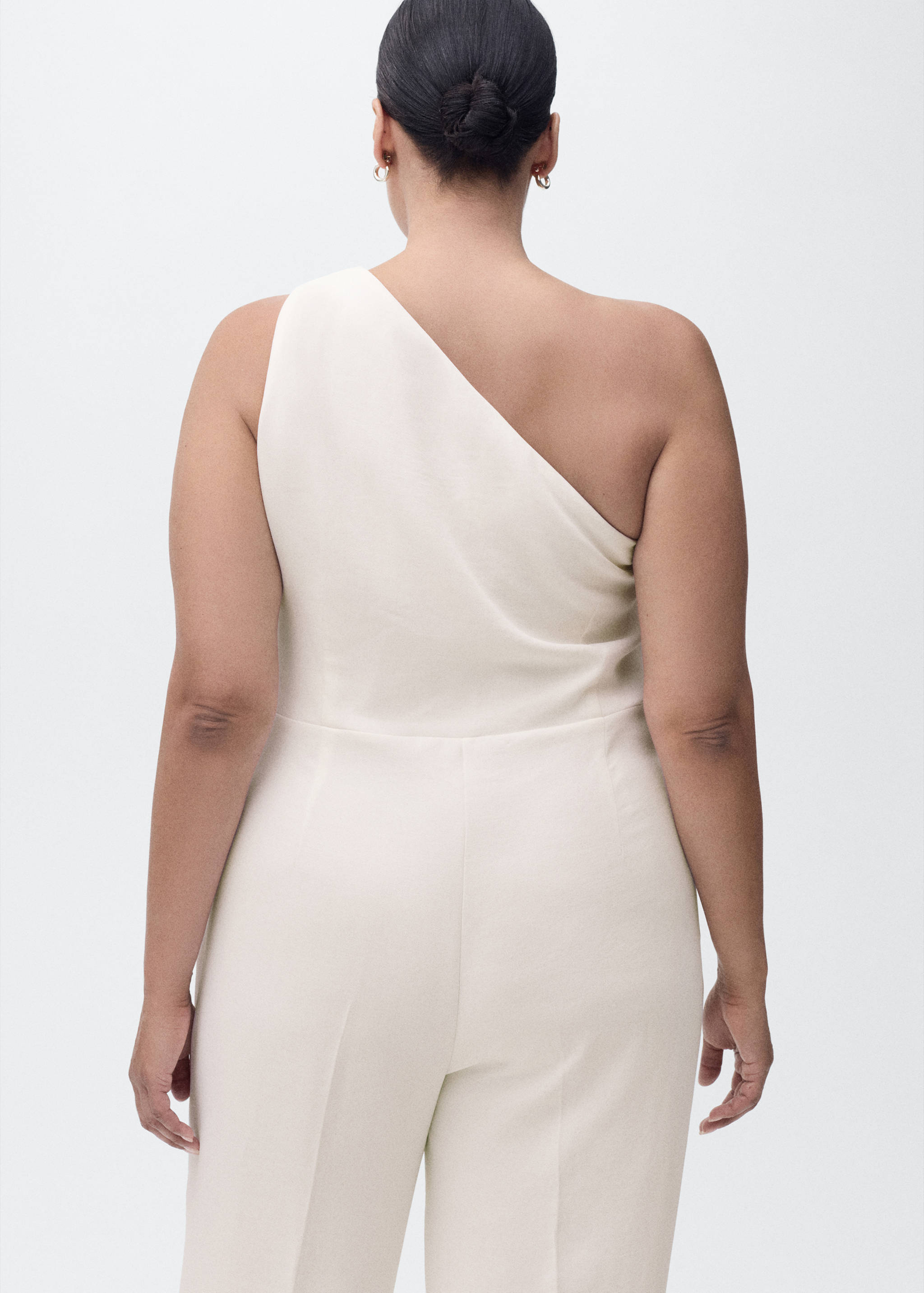 Long asymmetrical draped jumpsuit - Details of the article 4