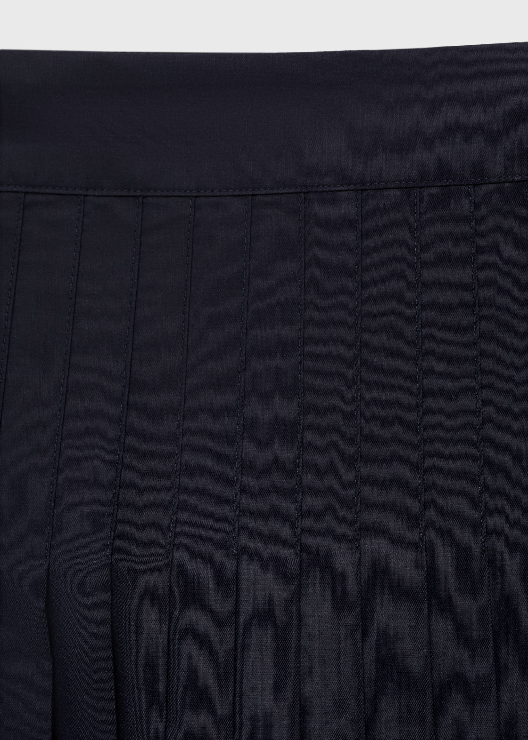 Pleated midi skirt - Details of the article 8, Dark Navy. Ref: 17064089-00.