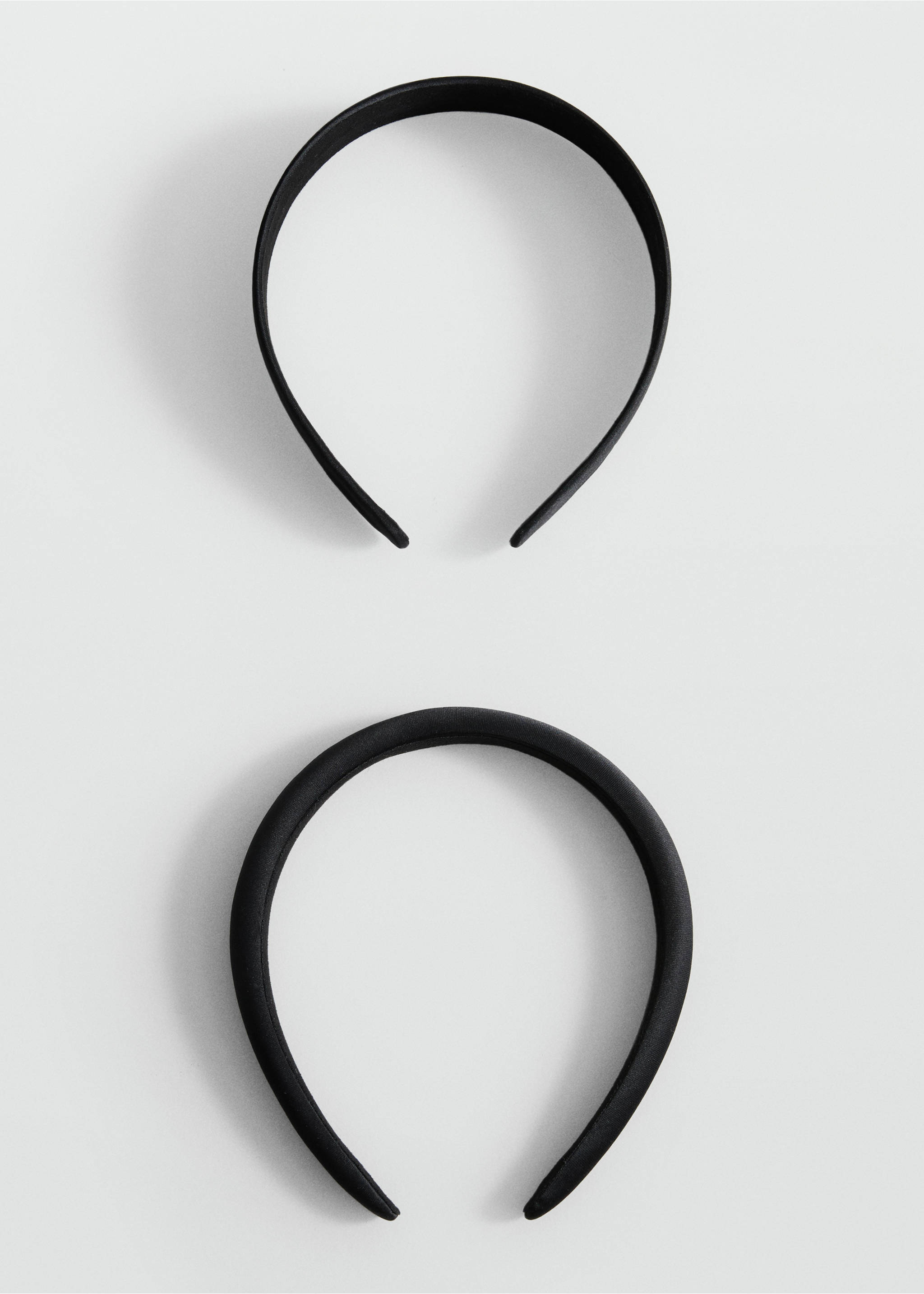 Set aus 2 satinierten Haarreifen - Artikel ohne Model, Schwarz. Ref: 17064091-00.