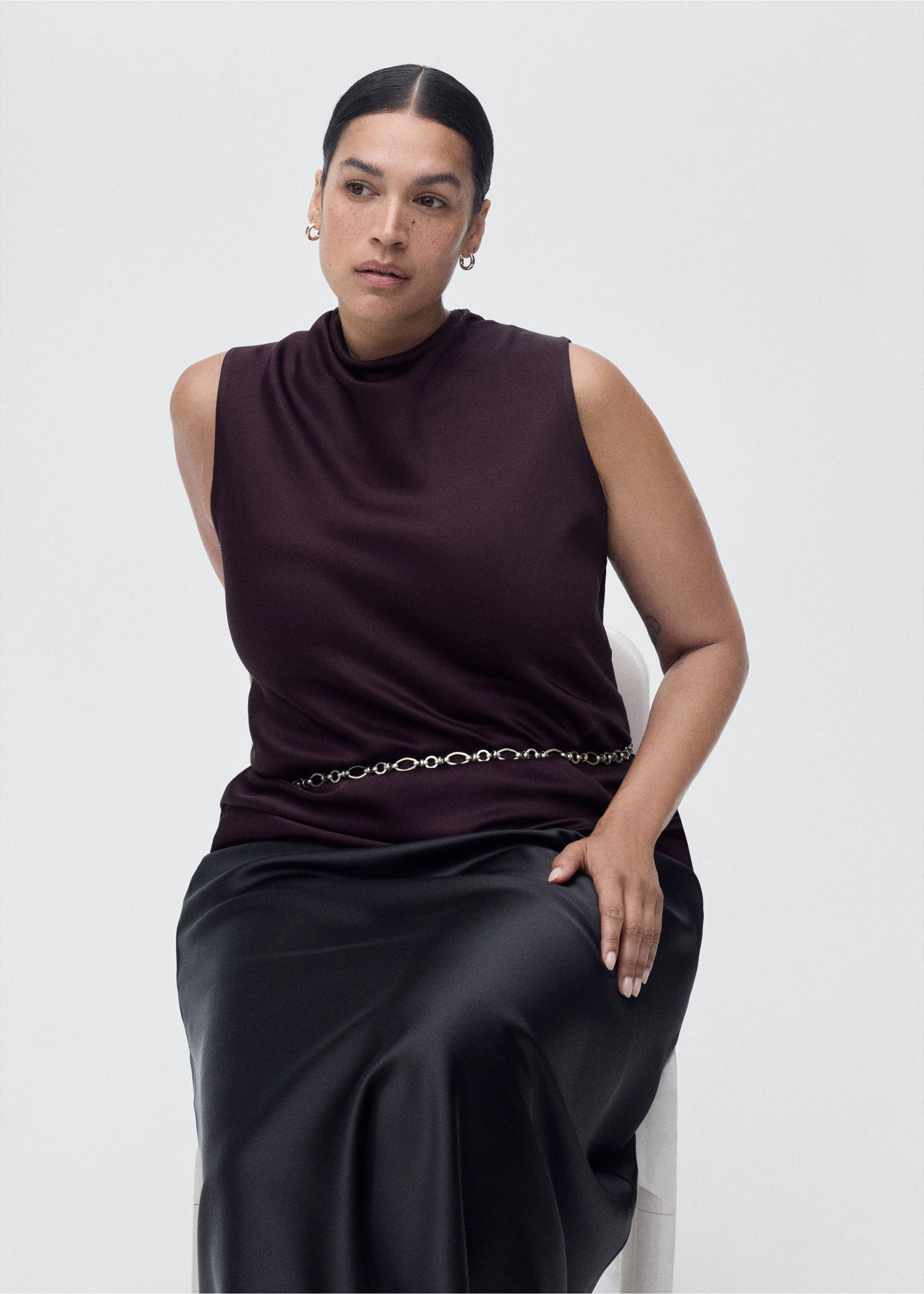Satin blouse with draped neck - Details of the article 5, Burgundy. Ref: 17064092-00.