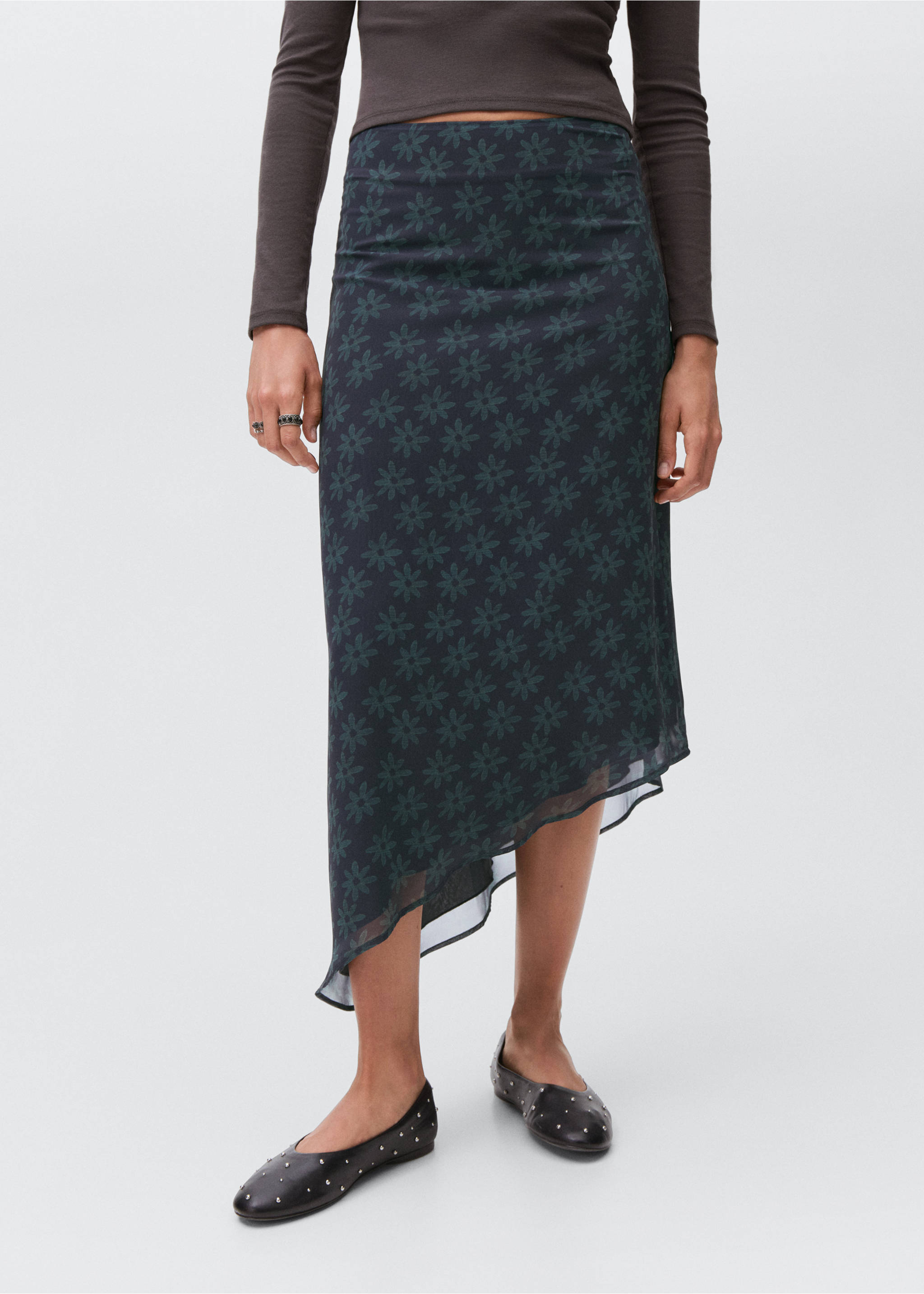 Asymmetrical floral skirt - Medium plane, Charcoal. Ref: 17064095-00.