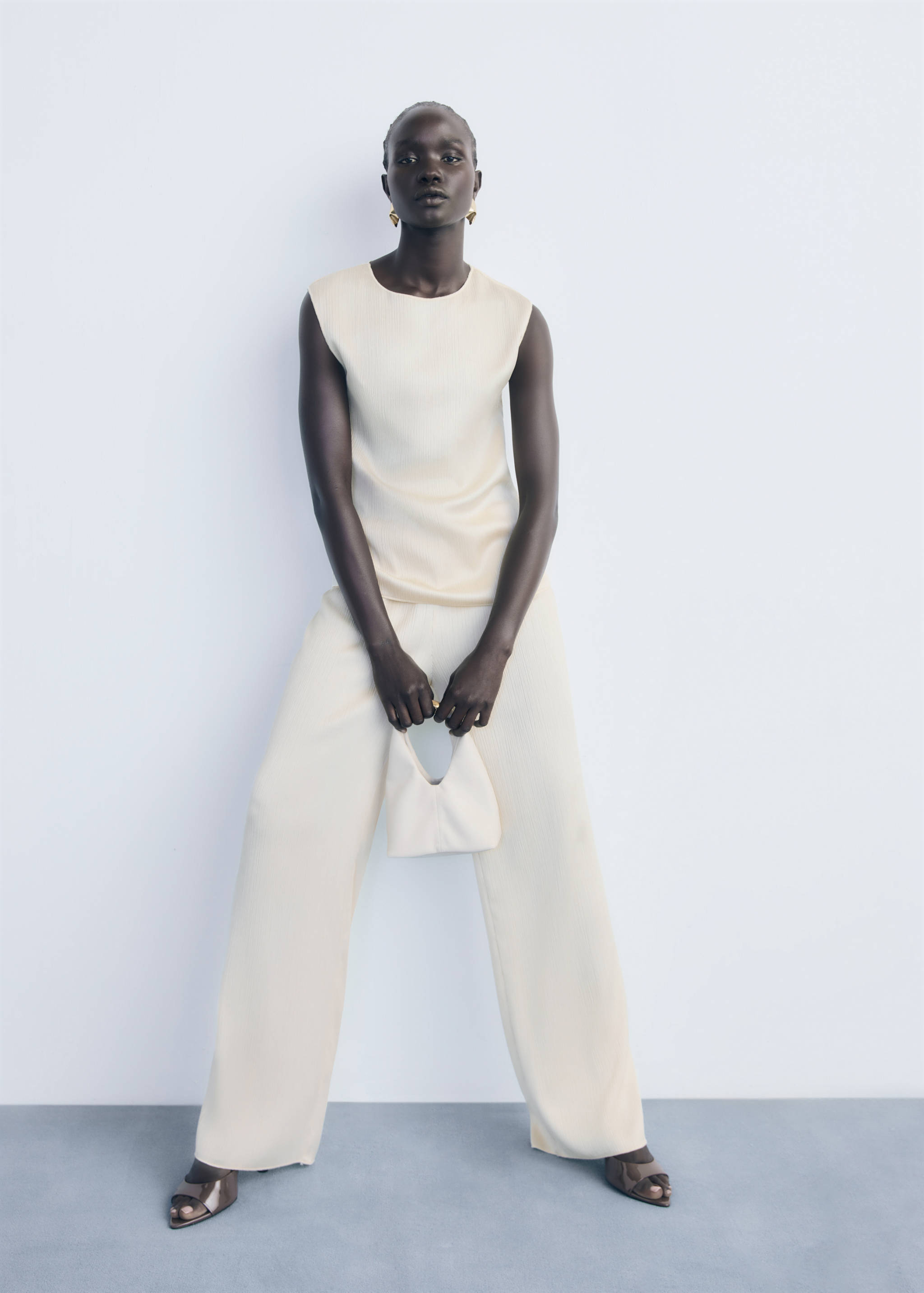 Παντελόνι πλισέ με ελαστική μέση - Γενικό πλάνο