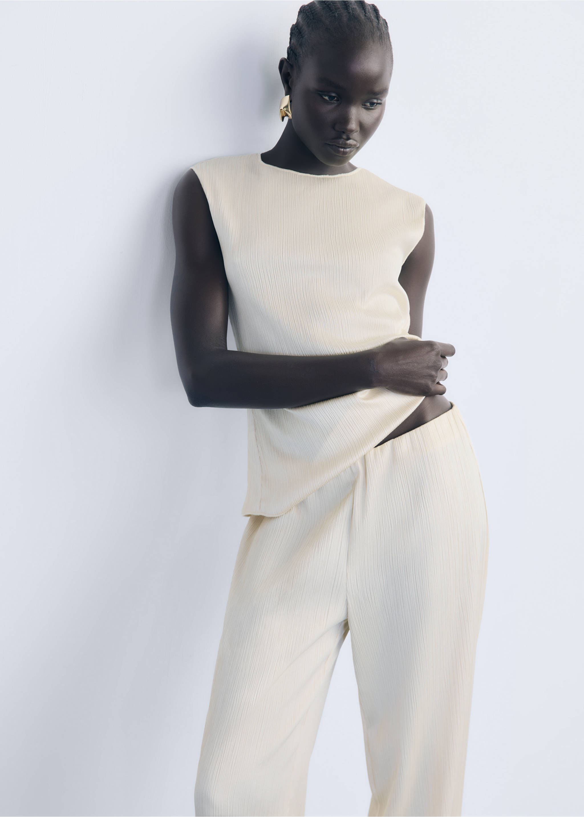 Παντελόνι πλισέ με ελαστική μέση - Λεπτομέρεια του προϊόντος 1, Εκρού. Ref: 17064096-00.