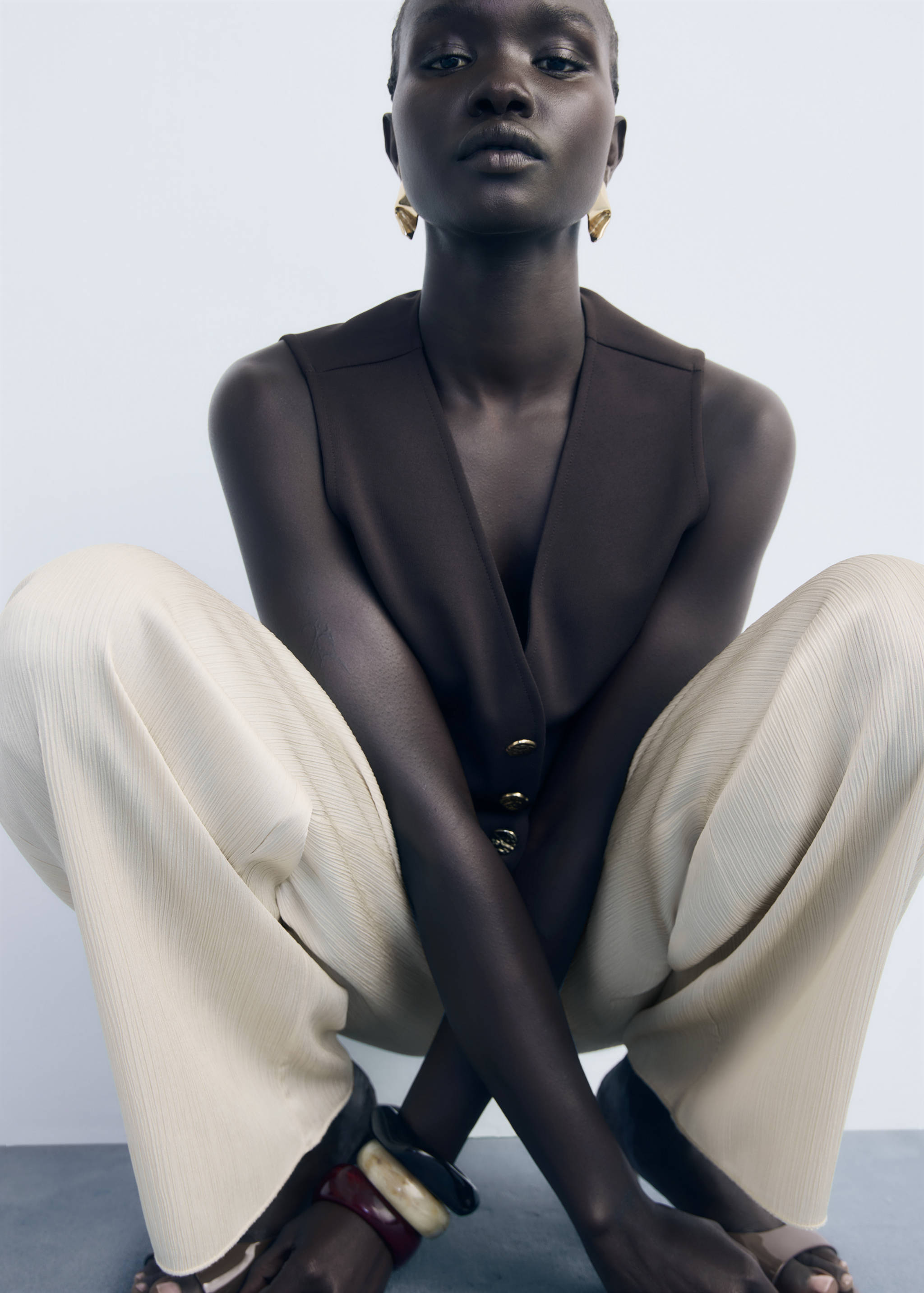 Παντελόνι πλισέ με ελαστική μέση - Λεπτομέρεια του προϊόντος 2